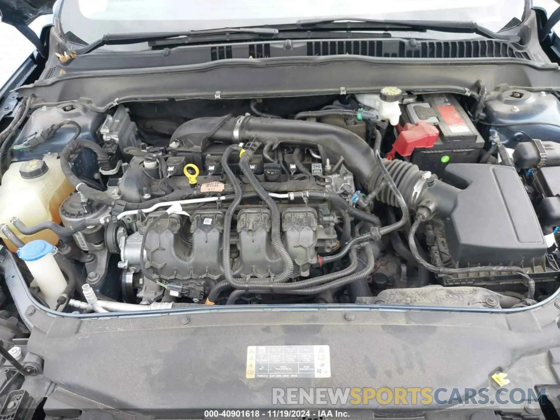 10 Photograph of a damaged car 3FA6P0T98KR233861 FORD FUSION 2019
