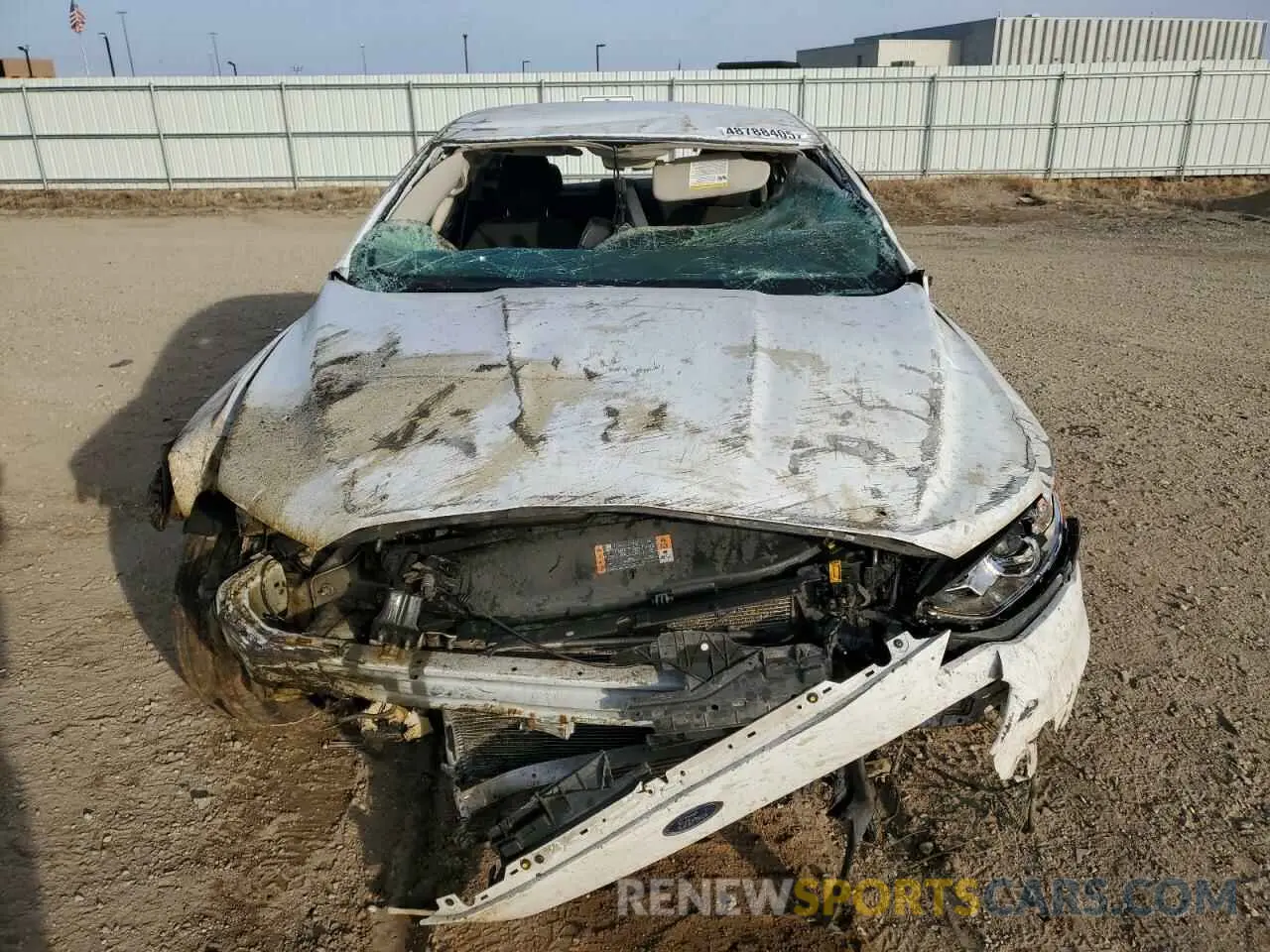5 Photograph of a damaged car 3FA6P0T98KR238610 FORD FUSION 2019