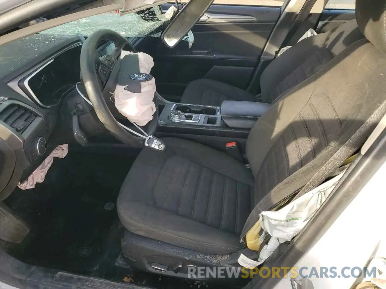 7 Photograph of a damaged car 3FA6P0T98KR238610 FORD FUSION 2019