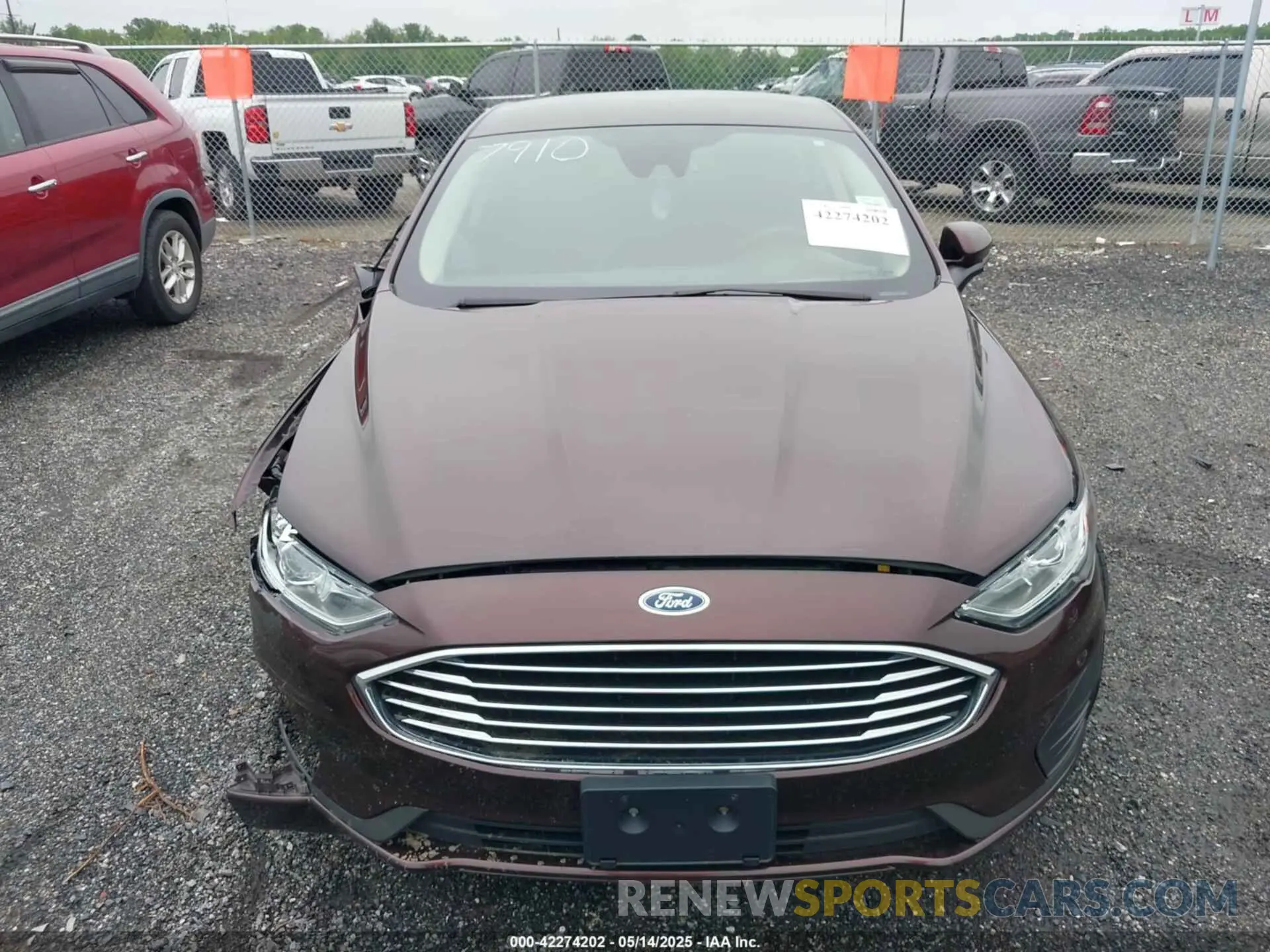 11 Photograph of a damaged car 3FA6P0T99KR227910 FORD FUSION 2019