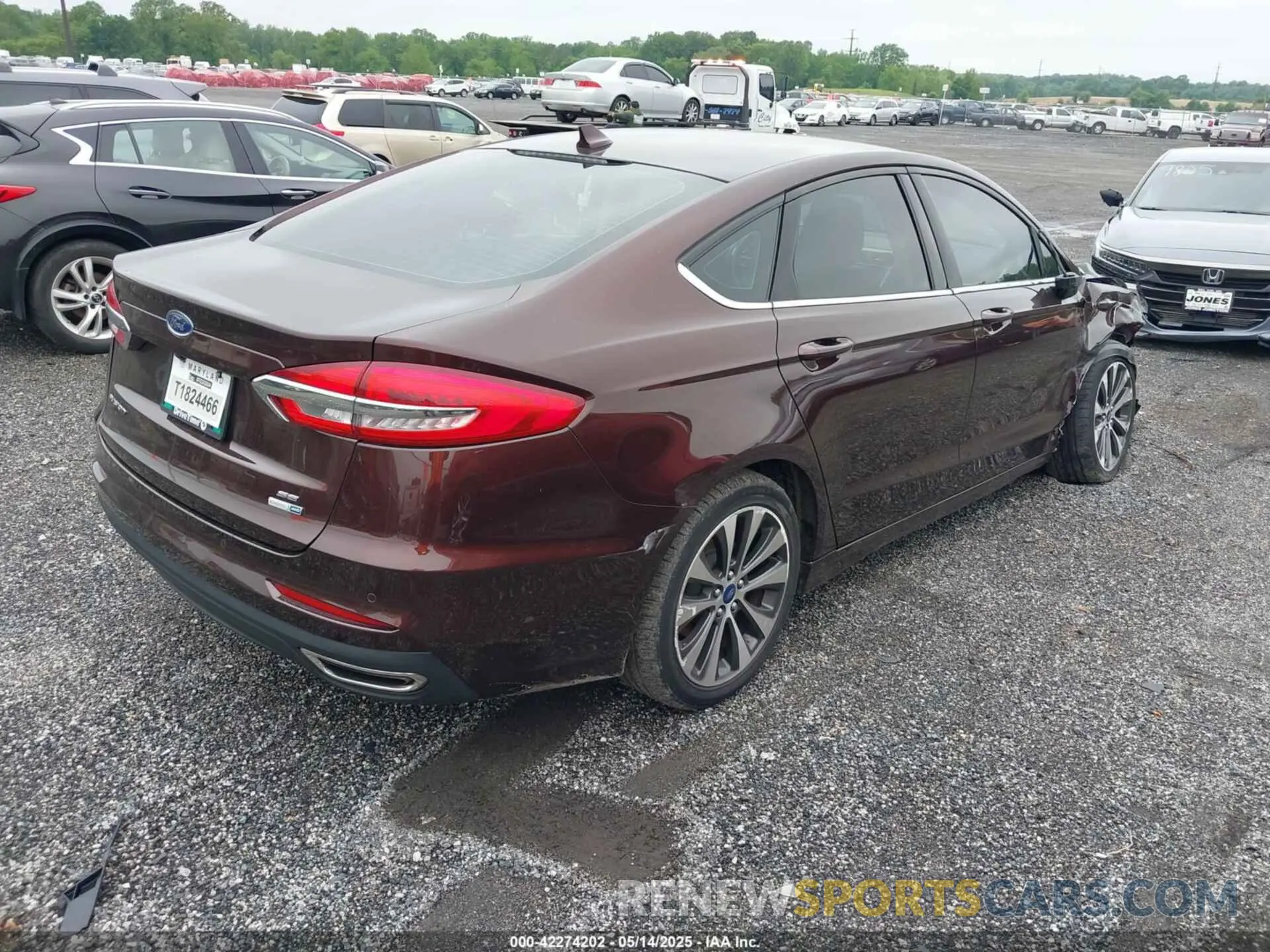 4 Photograph of a damaged car 3FA6P0T99KR227910 FORD FUSION 2019