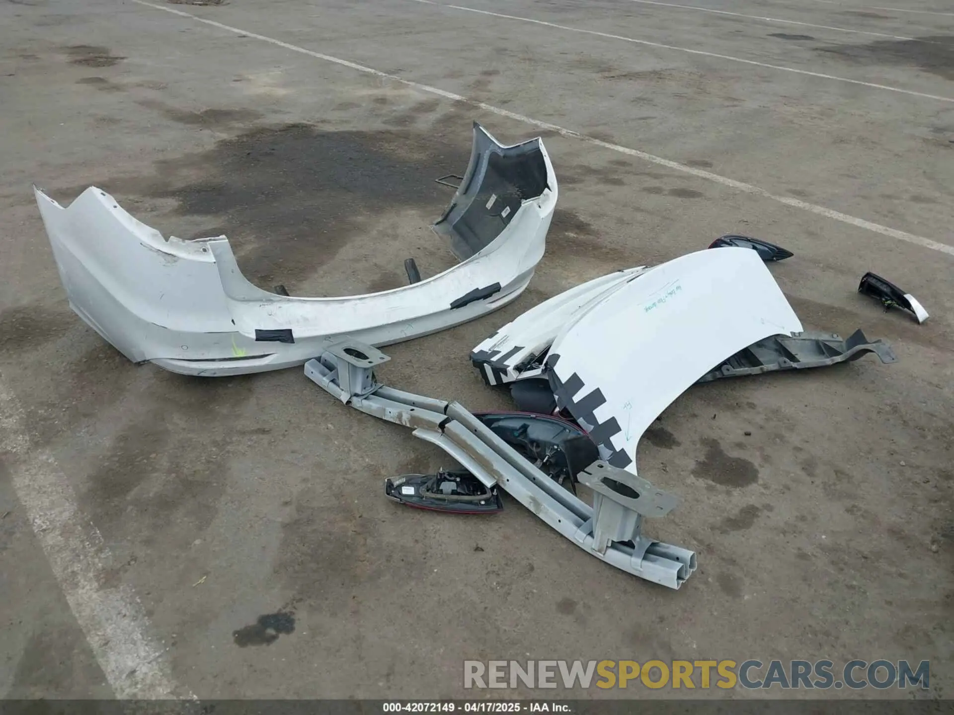 12 Photograph of a damaged car 3FA6P0T99KR233898 FORD FUSION 2019