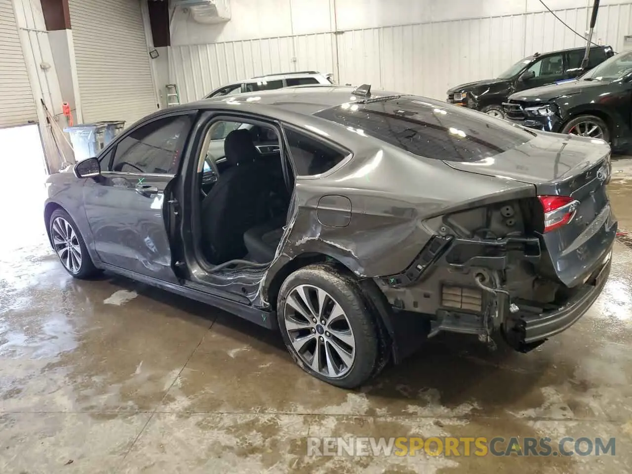 2 Photograph of a damaged car 3FA6P0T9XKR247700 FORD FUSION 2019