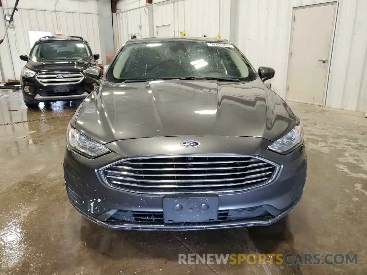 5 Photograph of a damaged car 3FA6P0T9XKR247700 FORD FUSION 2019