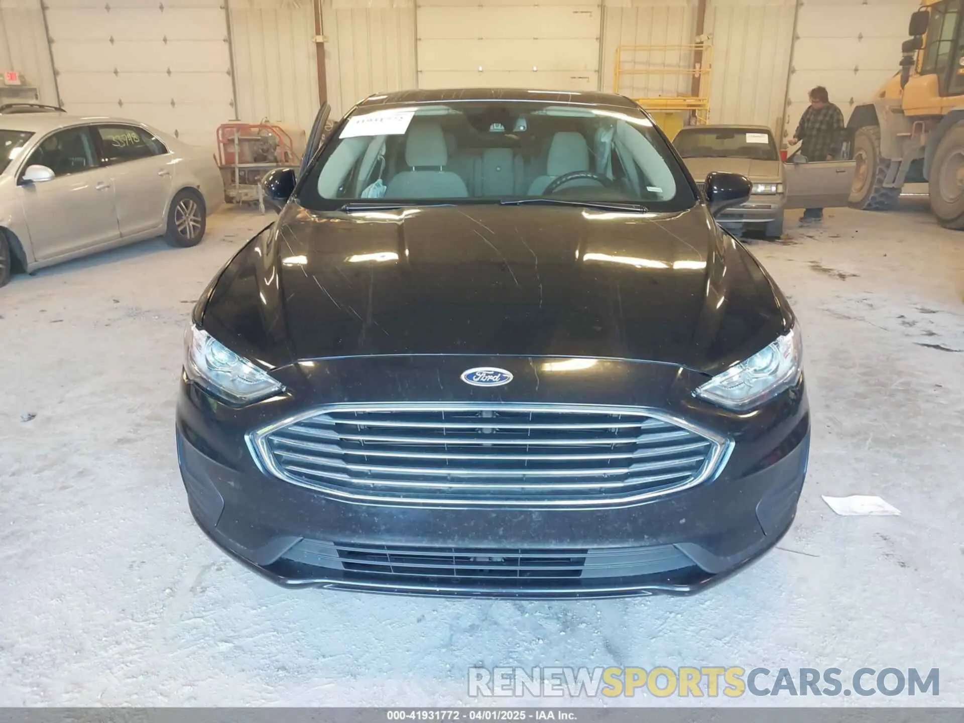 13 Photograph of a damaged car 3FA6P0T9XKR259670 FORD FUSION 2019