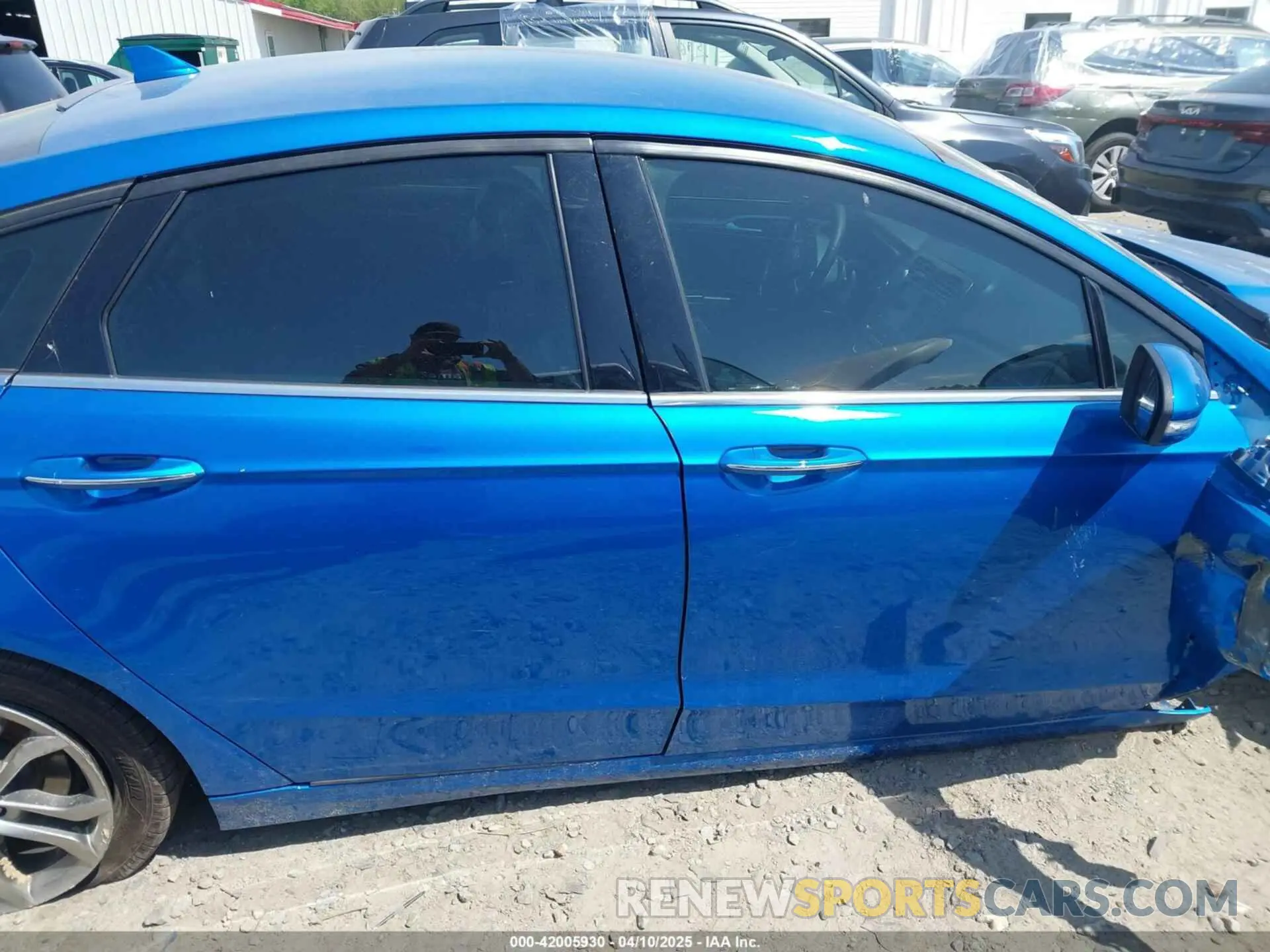 14 Photograph of a damaged car 3FA6P0CD0LR115860 FORD FUSION 2020