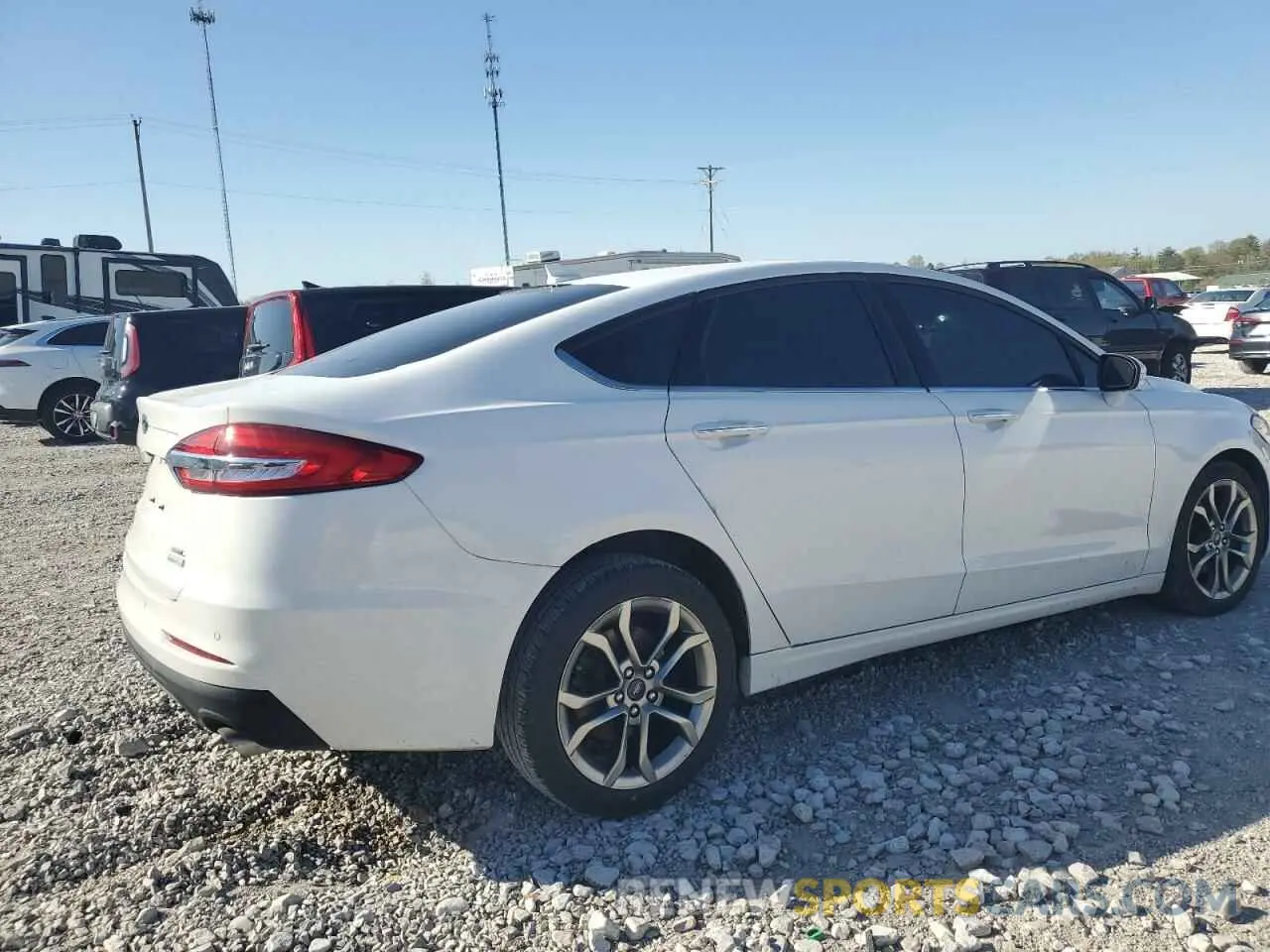 3 Photograph of a damaged car 3FA6P0CD0LR153072 FORD FUSION 2020