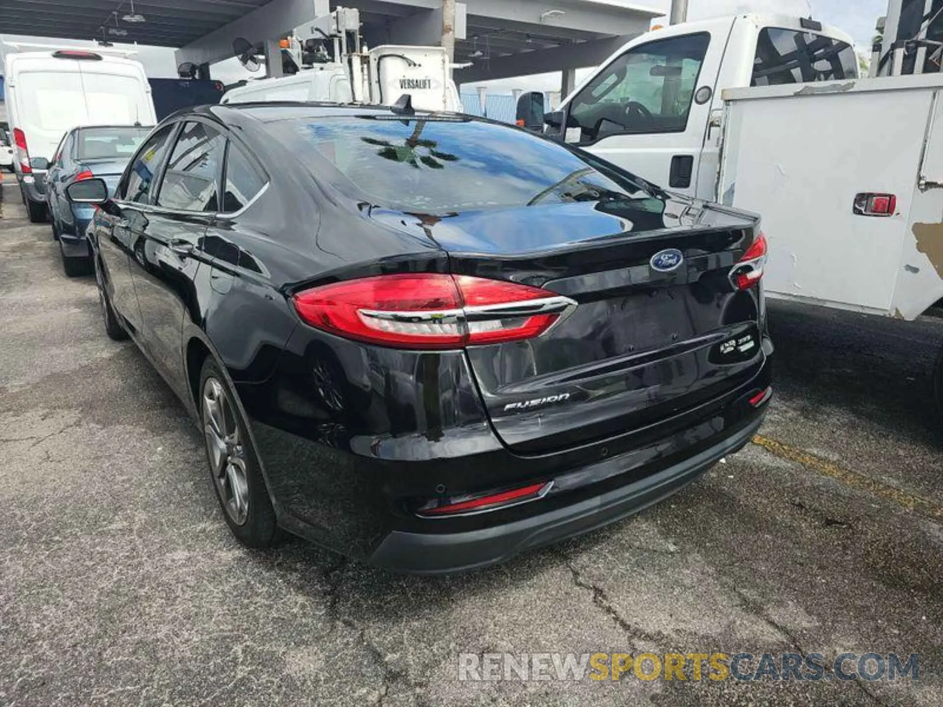 9 Photograph of a damaged car 3FA6P0CD1LR122669 FORD FUSION 2020