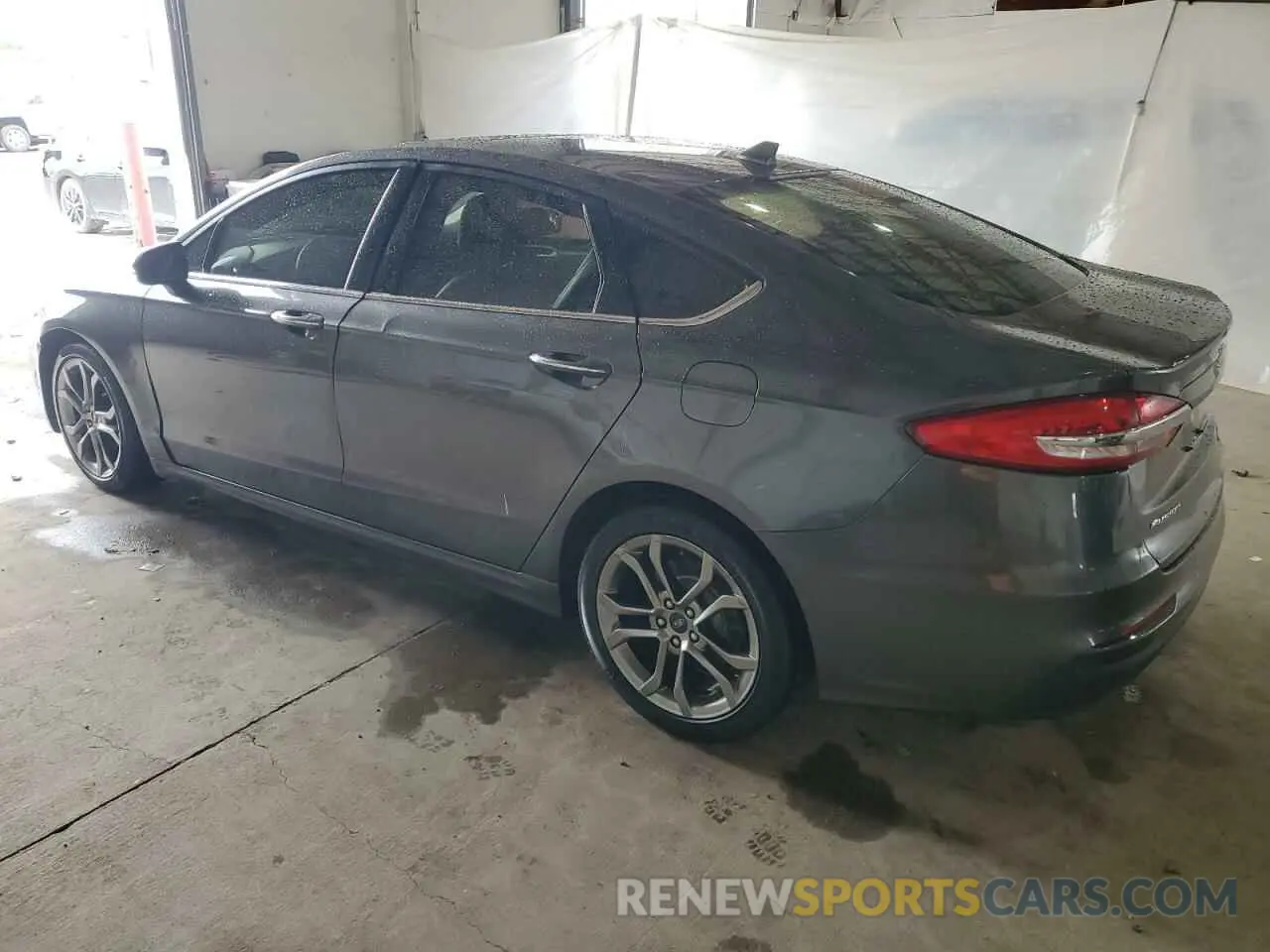 2 Photograph of a damaged car 3FA6P0CD1LR130531 FORD FUSION 2020