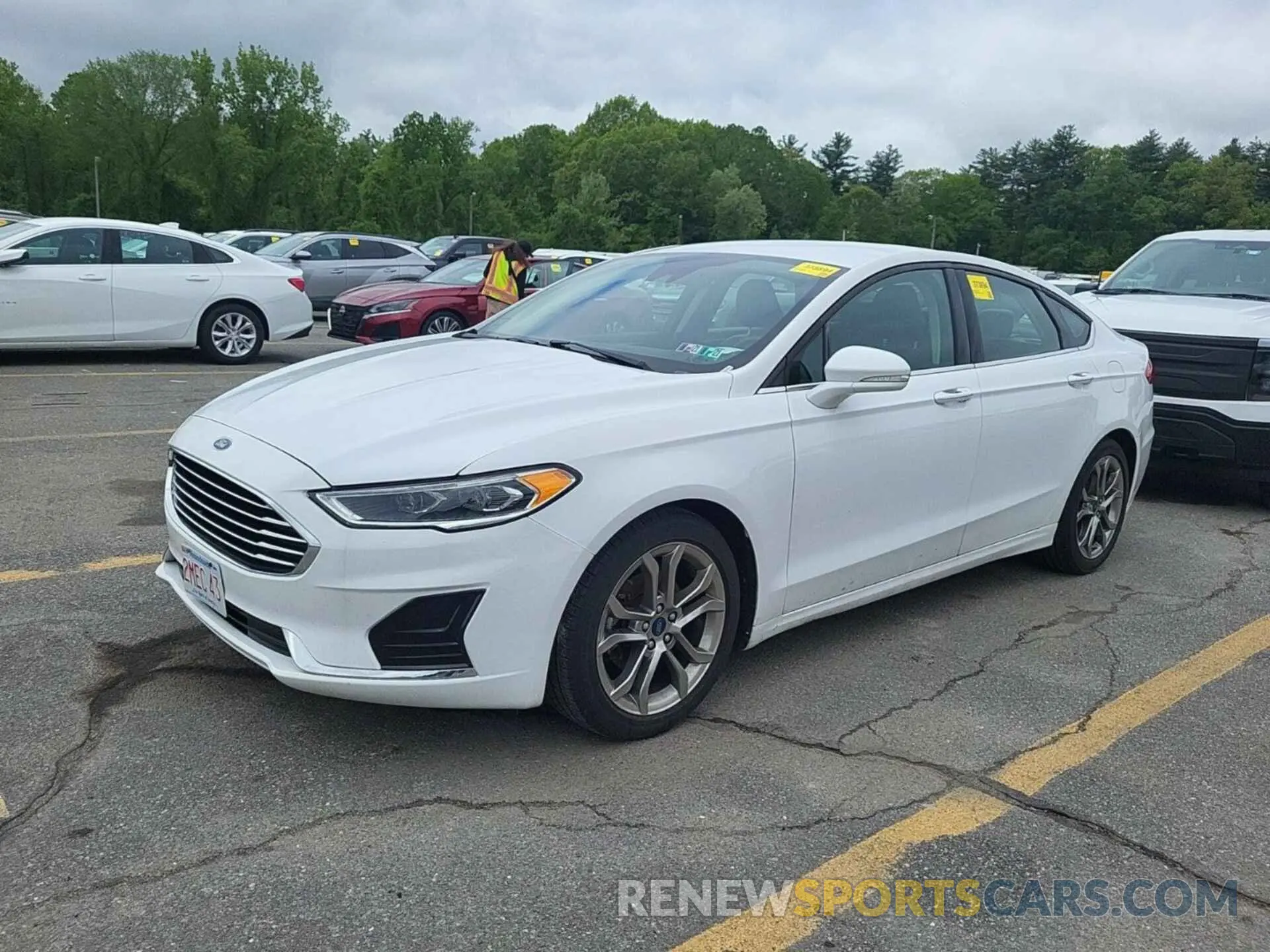 12 Photograph of a damaged car 3FA6P0CD1LR240821 FORD FUSION 2020
