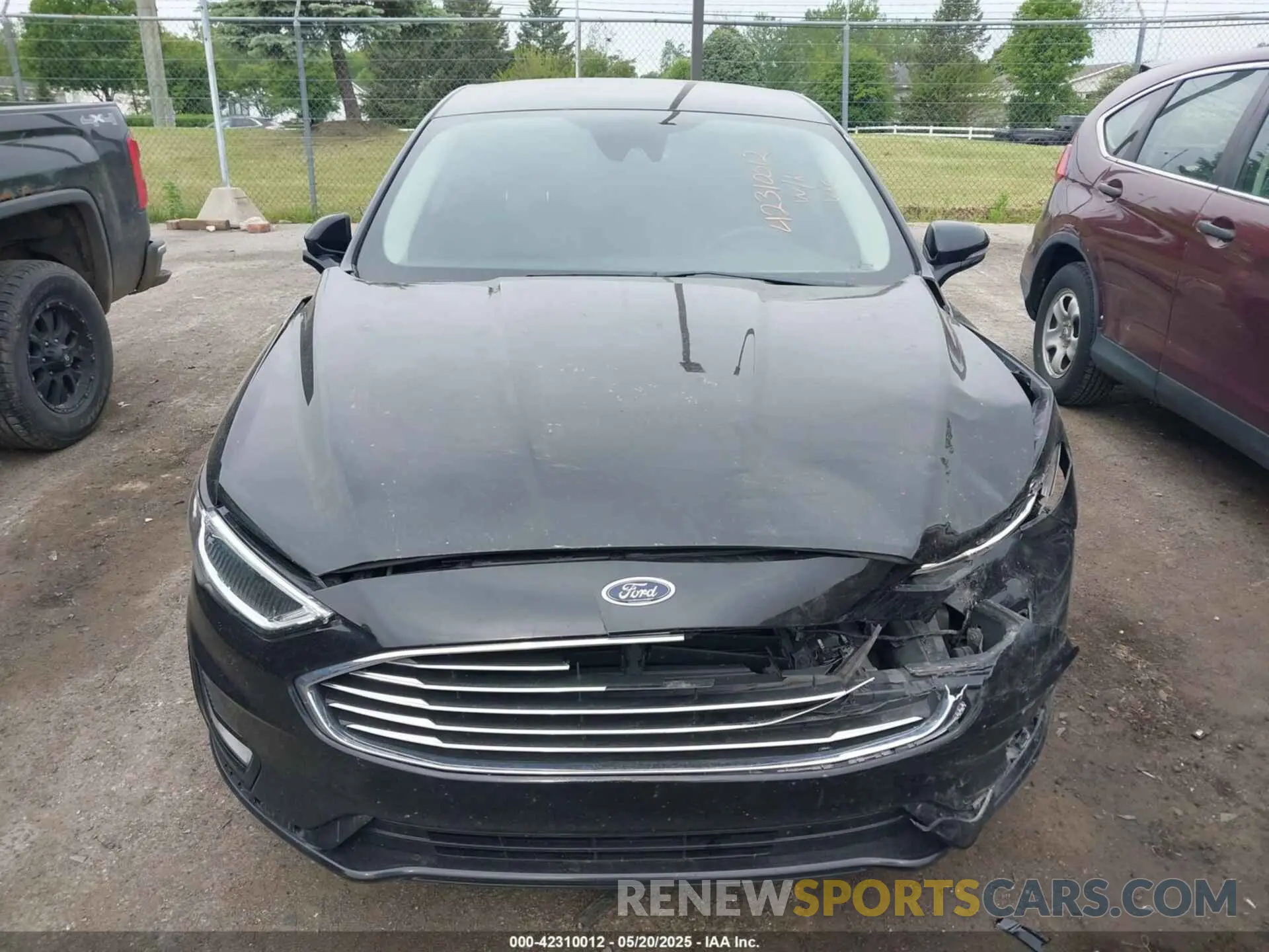 12 Photograph of a damaged car 3FA6P0CD2LR145913 FORD FUSION 2020