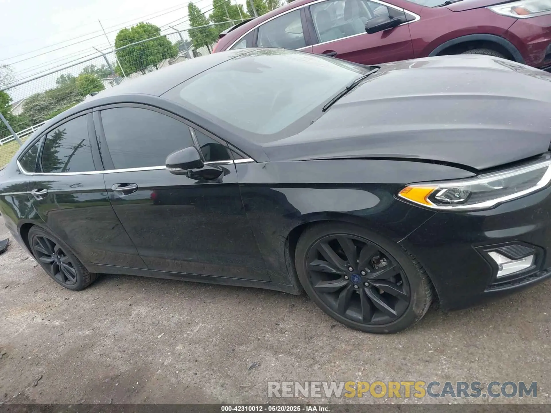 13 Photograph of a damaged car 3FA6P0CD2LR145913 FORD FUSION 2020