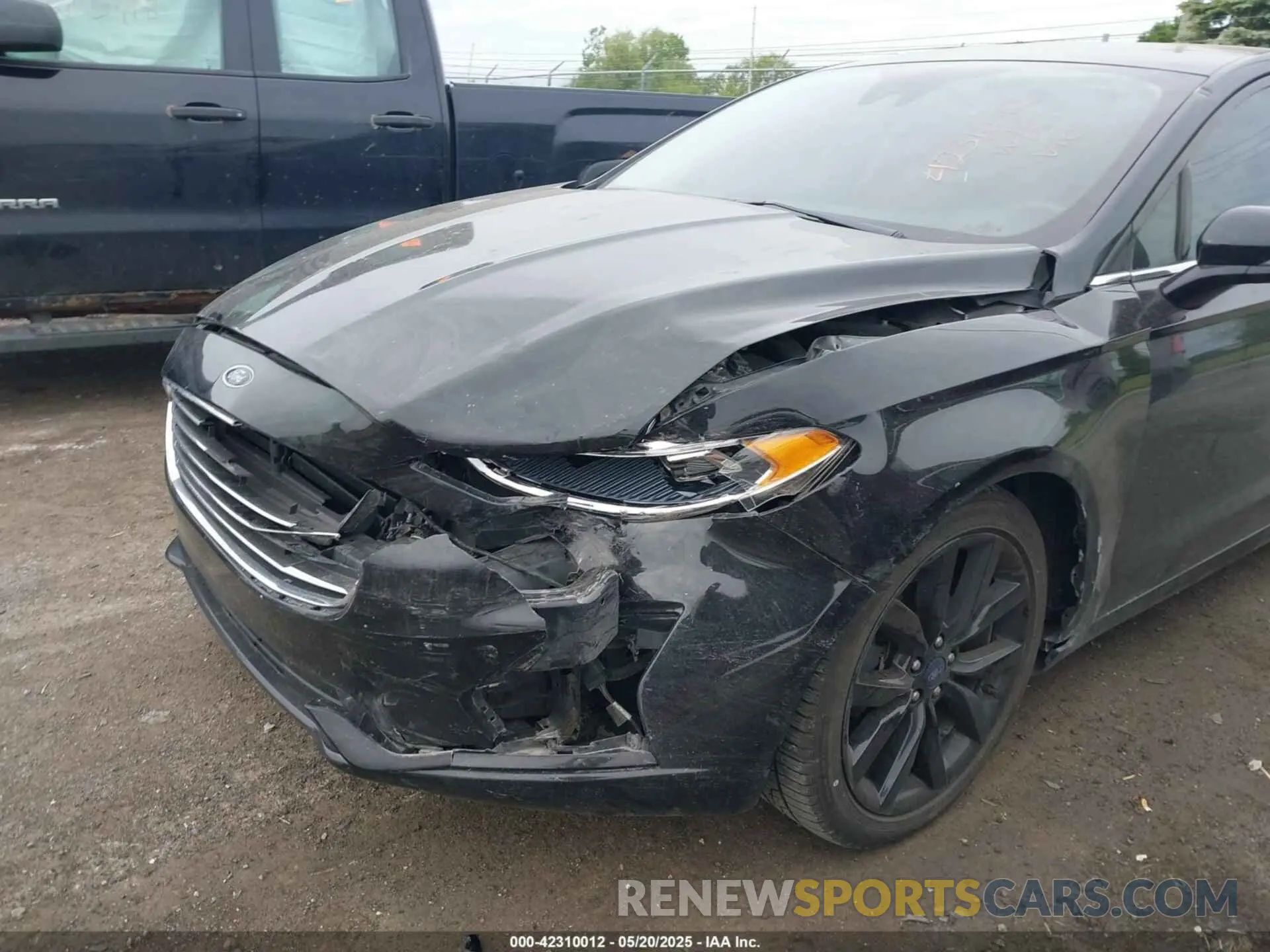 6 Photograph of a damaged car 3FA6P0CD2LR145913 FORD FUSION 2020