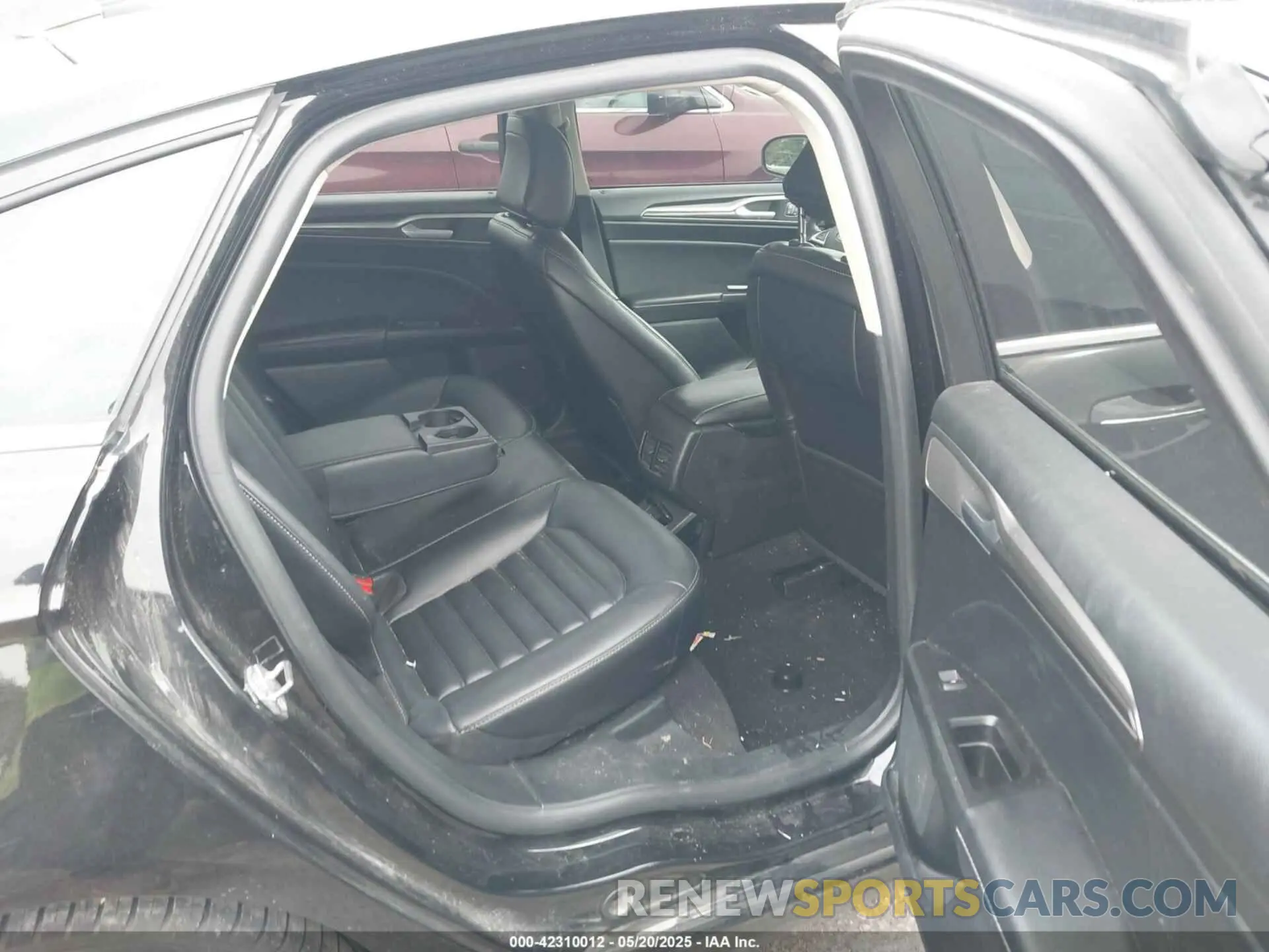 8 Photograph of a damaged car 3FA6P0CD2LR145913 FORD FUSION 2020