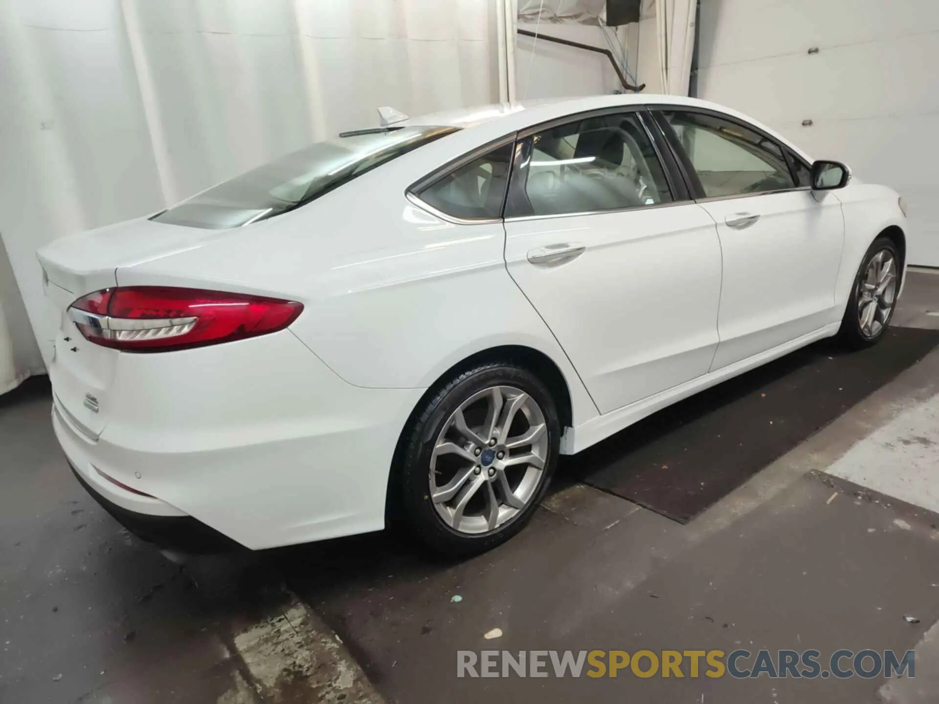 14 Photograph of a damaged car 3FA6P0CD2LR241444 FORD FUSION 2020
