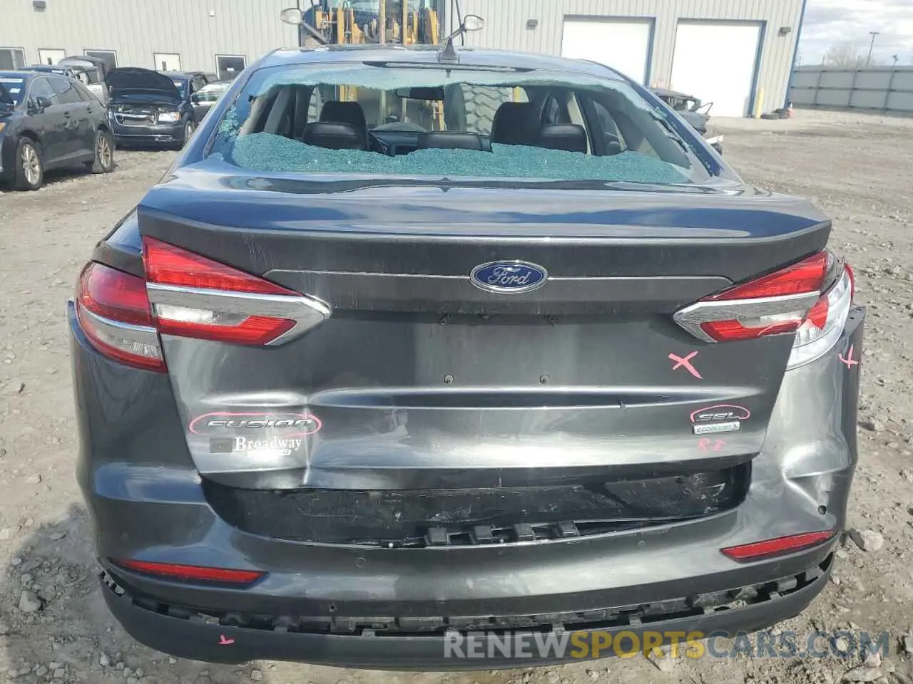 6 Photograph of a damaged car 3FA6P0CD3LR197924 FORD FUSION 2020