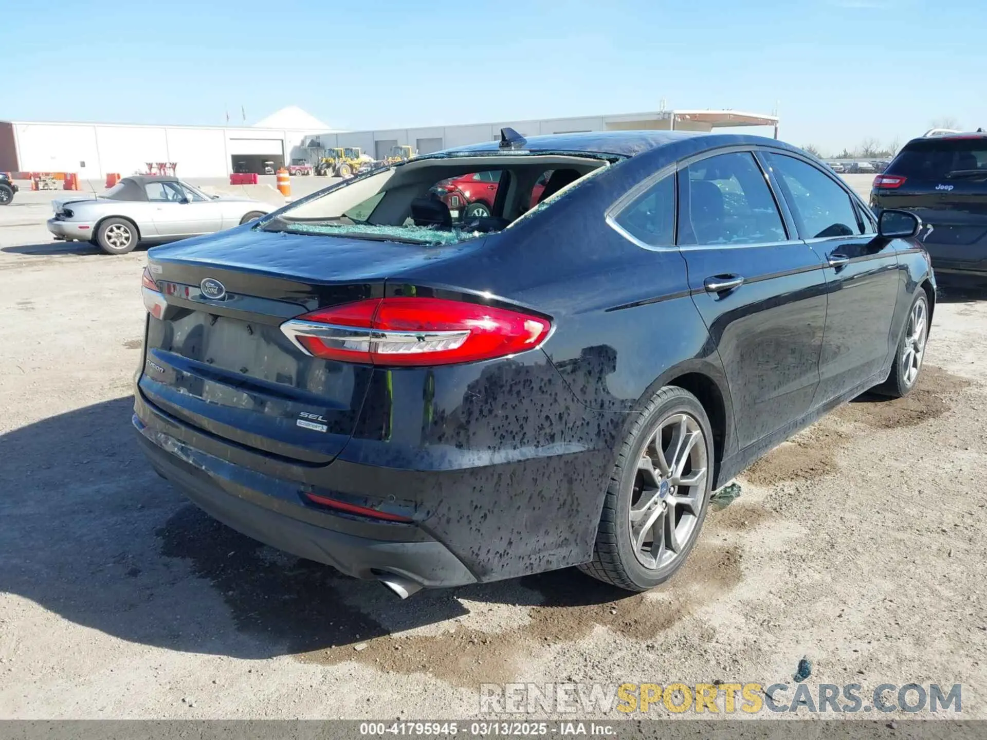 4 Photograph of a damaged car 3FA6P0CD4LR169372 FORD FUSION 2020
