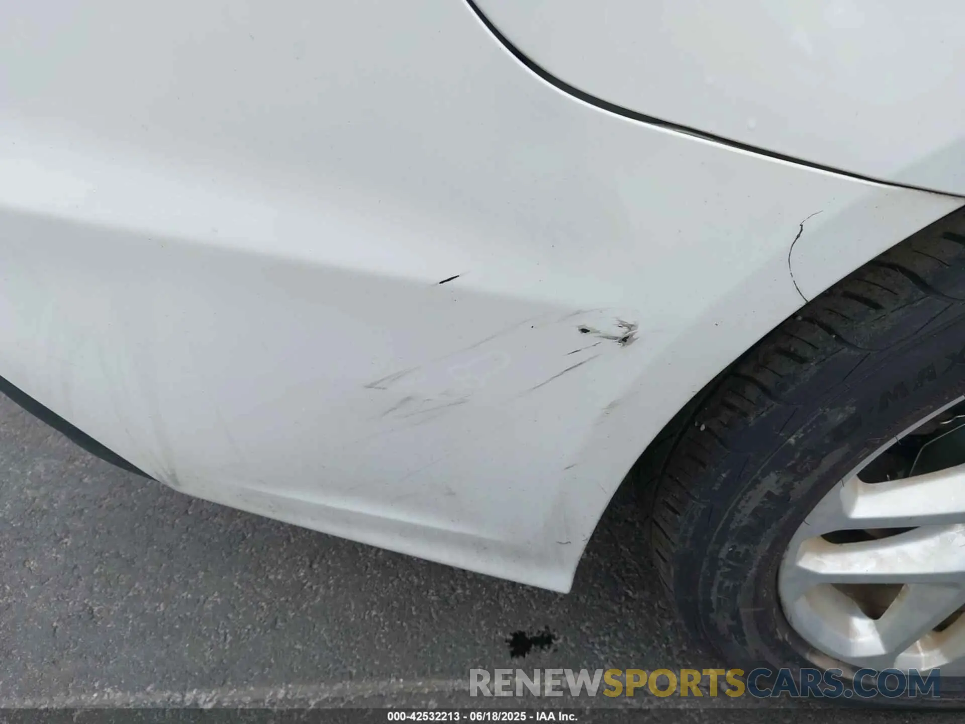 18 Photograph of a damaged car 3FA6P0CD4LR177004 FORD FUSION 2020