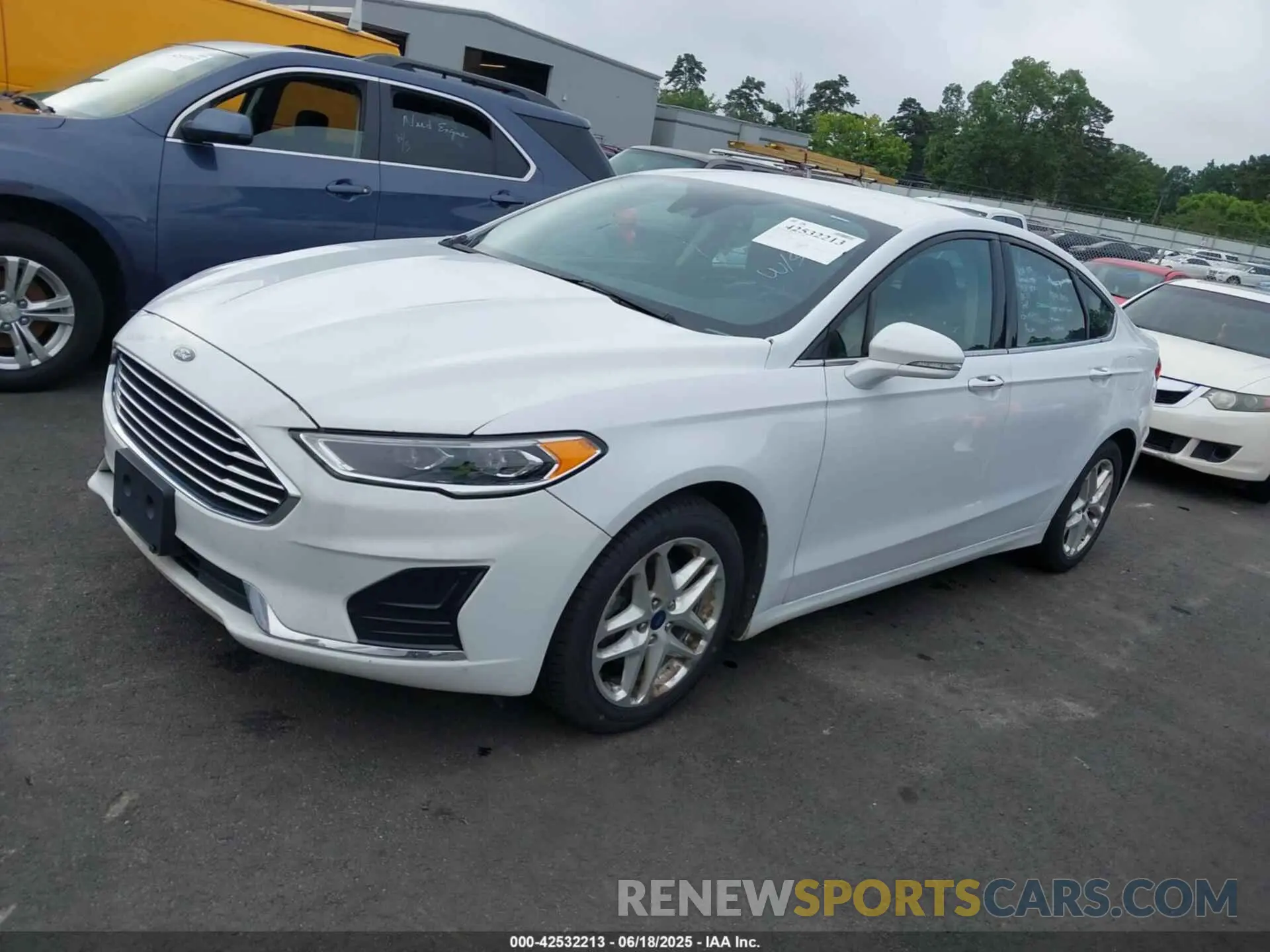 2 Photograph of a damaged car 3FA6P0CD4LR177004 FORD FUSION 2020