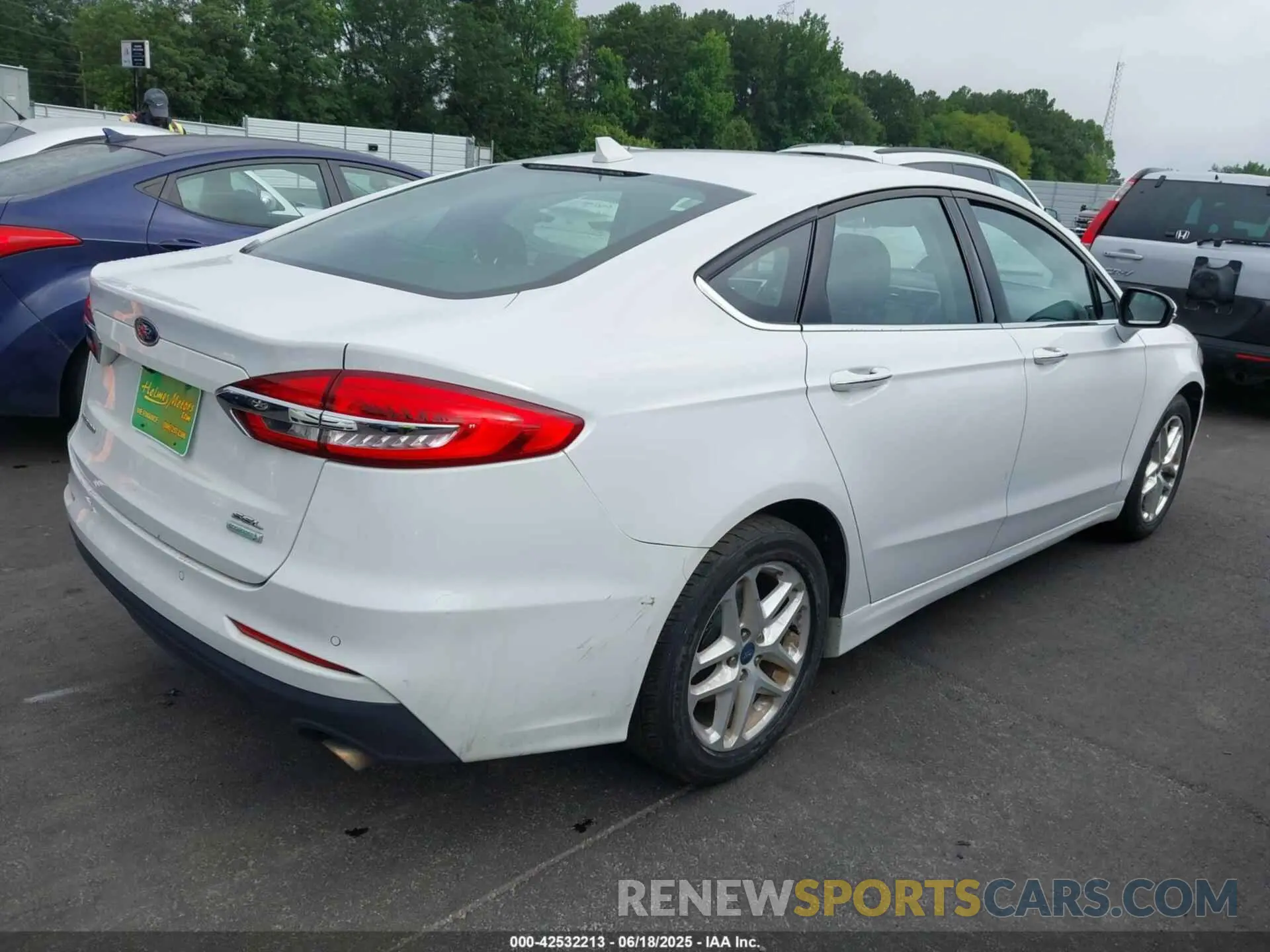 4 Photograph of a damaged car 3FA6P0CD4LR177004 FORD FUSION 2020