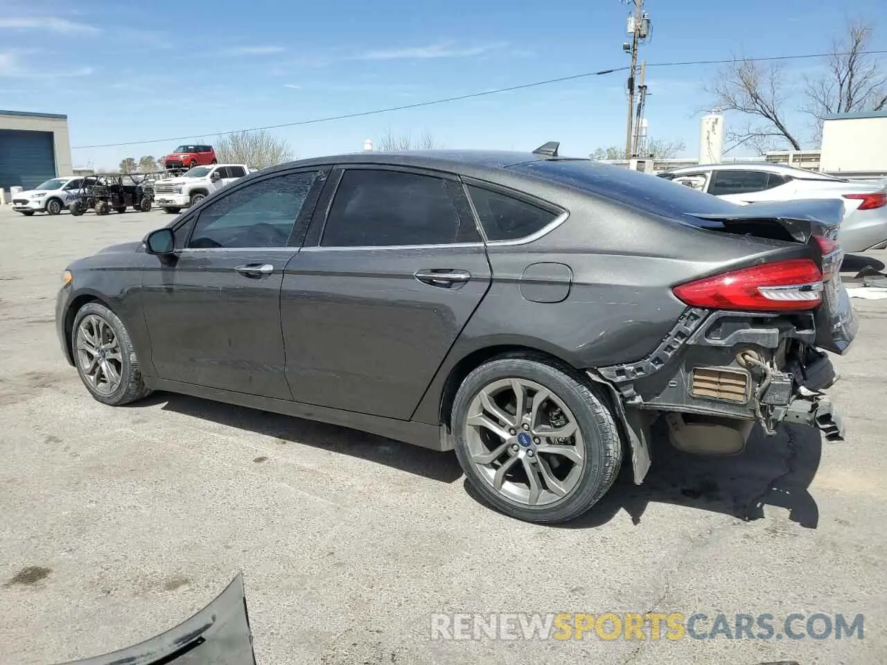 2 Photograph of a damaged car 3FA6P0CD4LR189105 FORD FUSION 2020