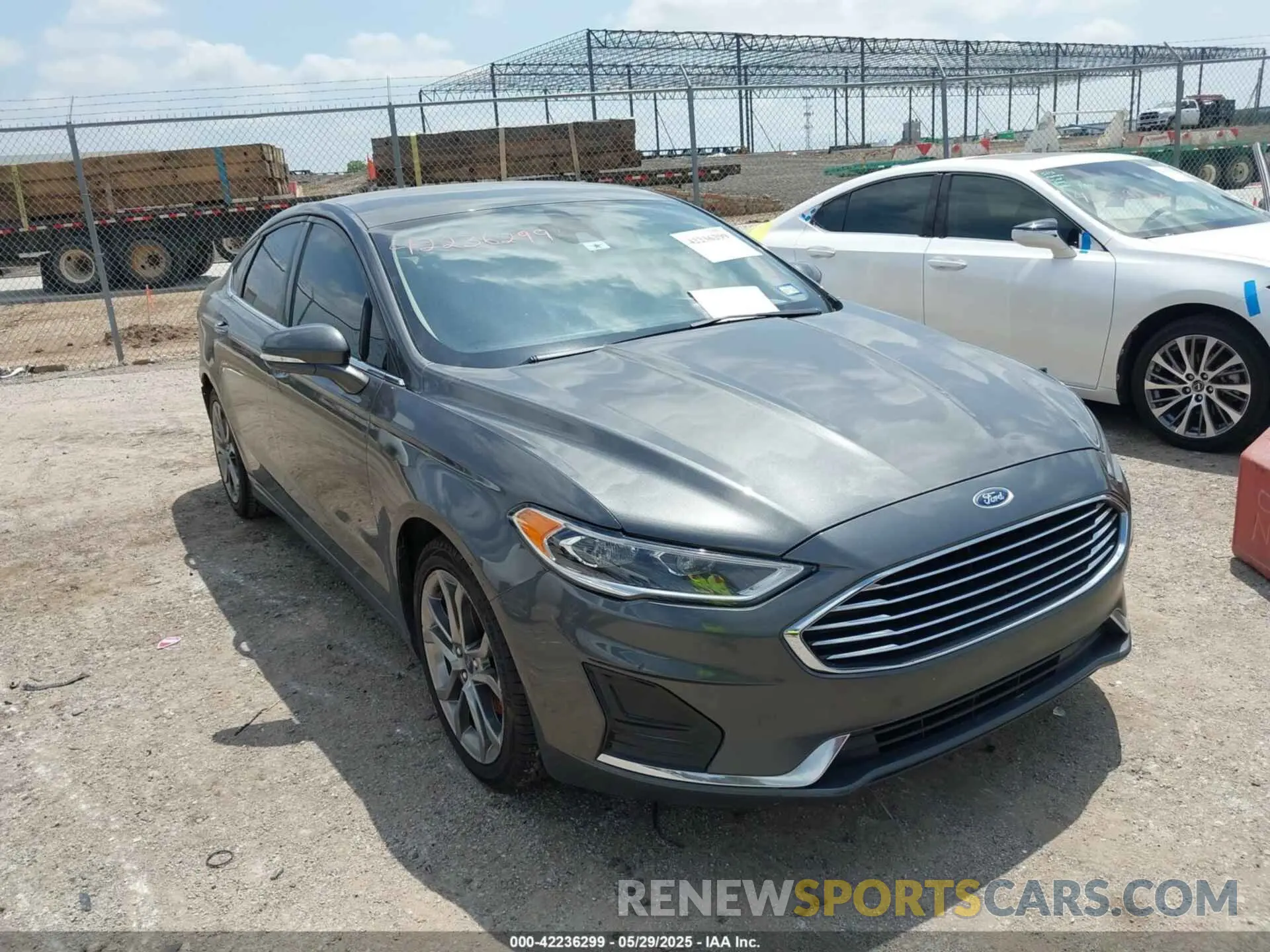 1 Photograph of a damaged car 3FA6P0CD4LR204444 FORD FUSION 2020
