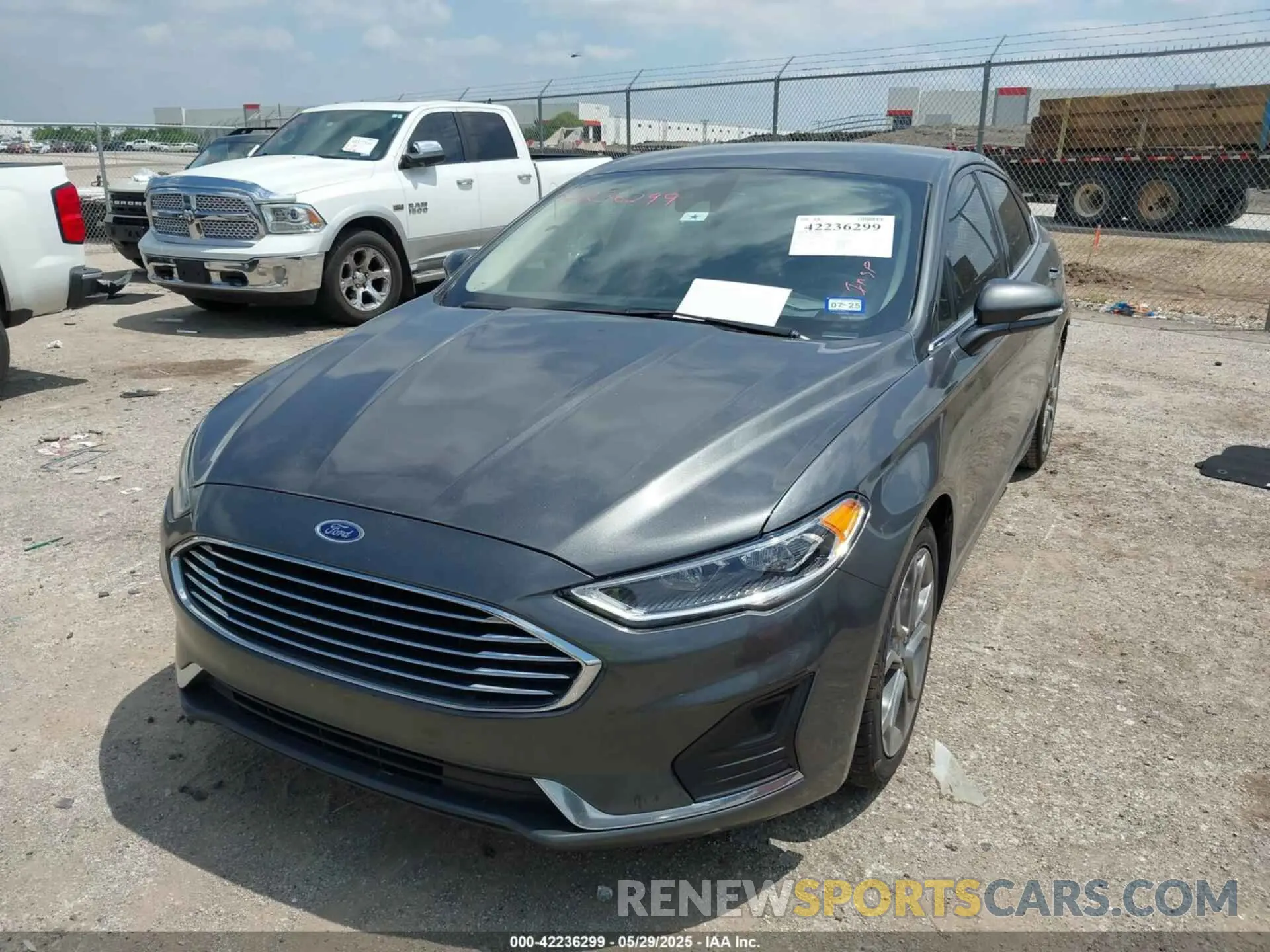 2 Photograph of a damaged car 3FA6P0CD4LR204444 FORD FUSION 2020