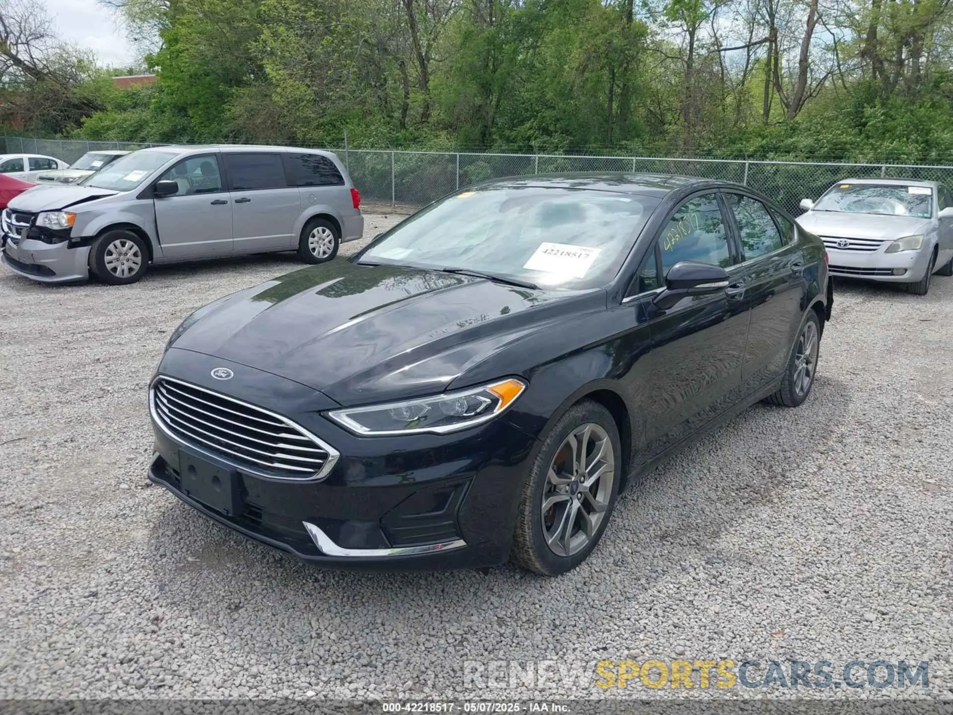 2 Photograph of a damaged car 3FA6P0CD5LR131097 FORD FUSION 2020