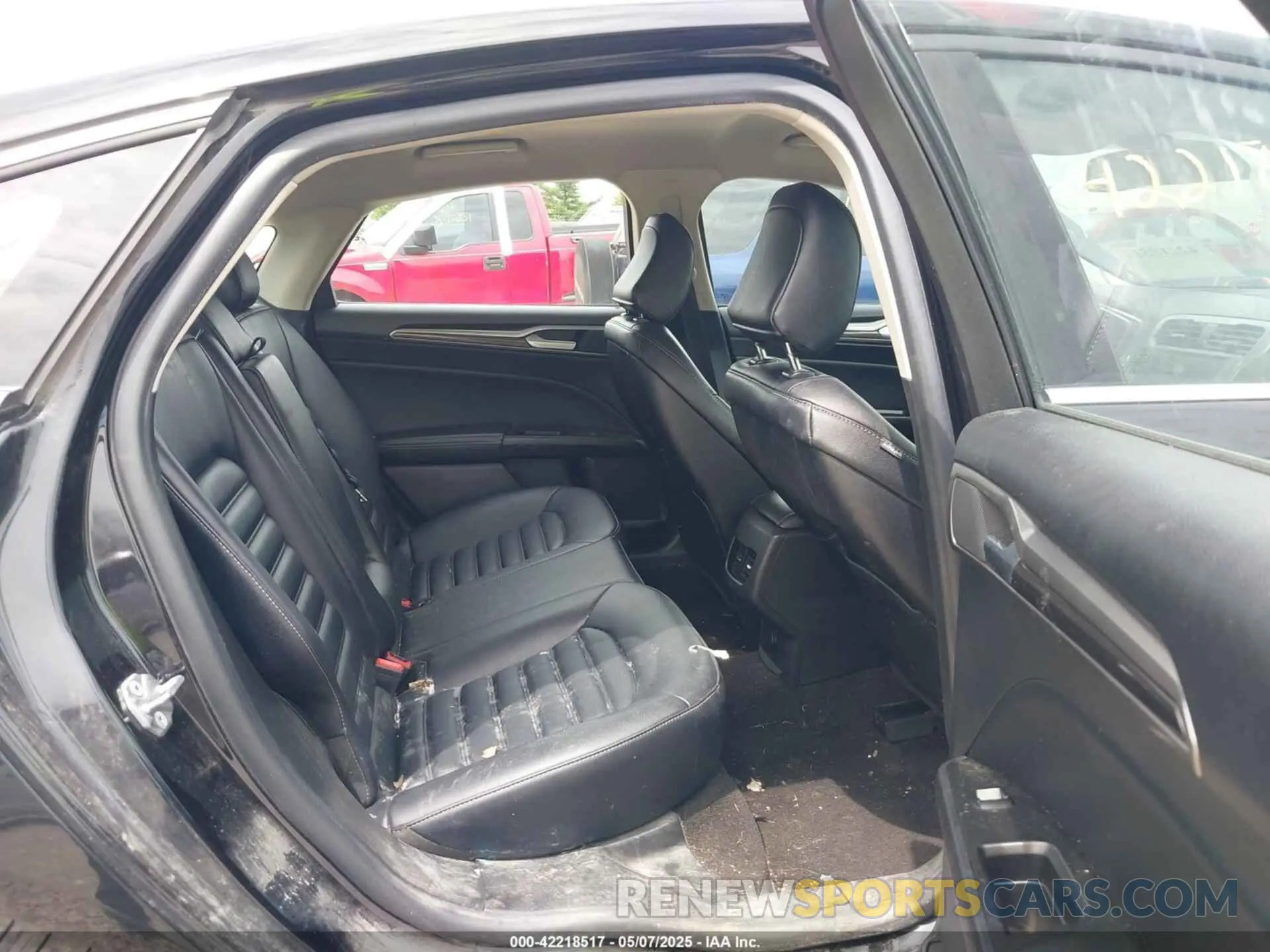8 Photograph of a damaged car 3FA6P0CD5LR131097 FORD FUSION 2020