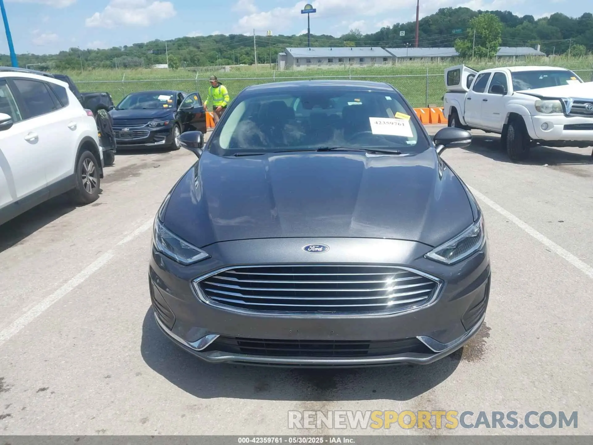12 Photograph of a damaged car 3FA6P0CD5LR173737 FORD FUSION 2020
