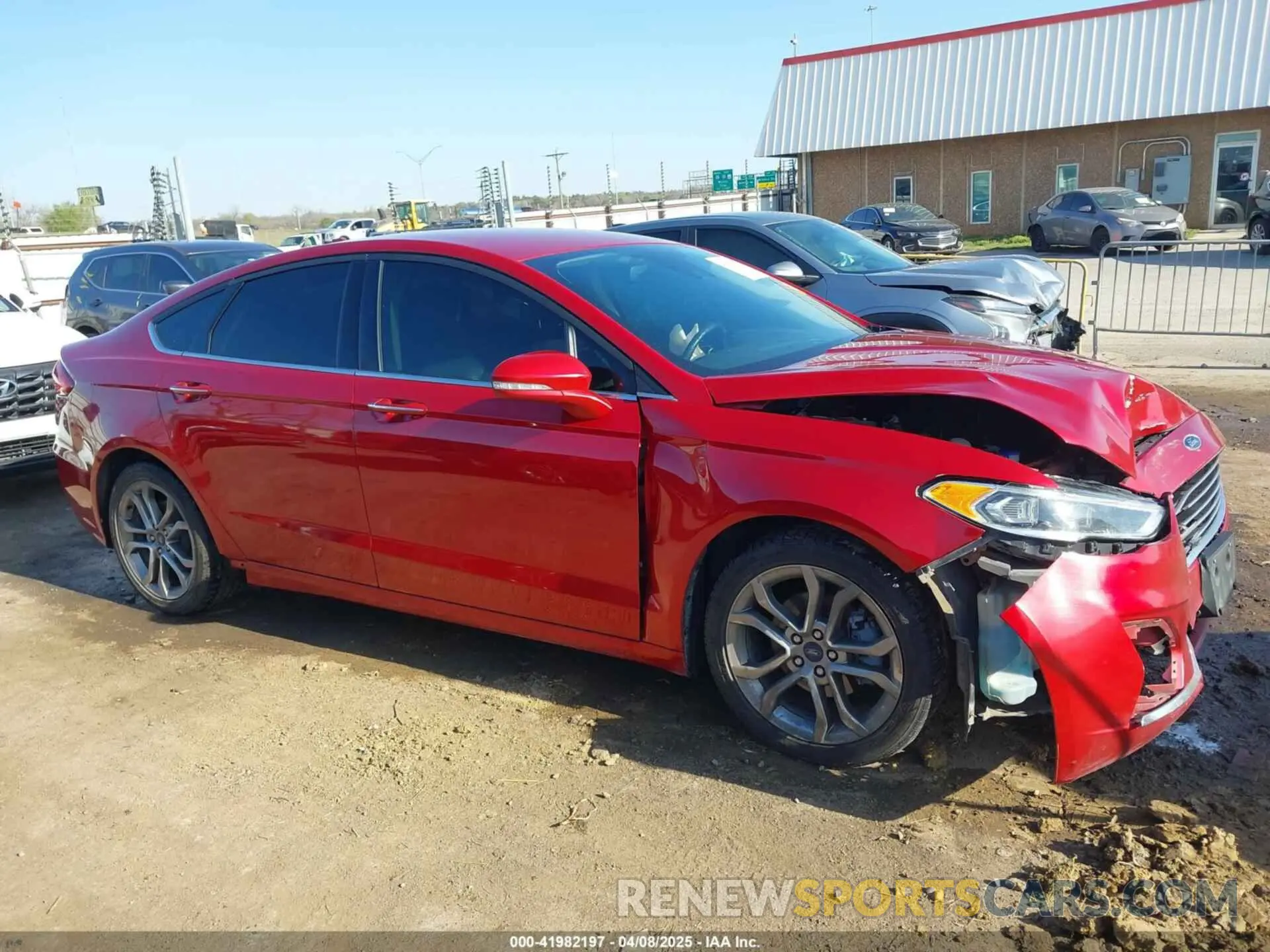 13 Photograph of a damaged car 3FA6P0CD5LR205506 FORD FUSION 2020