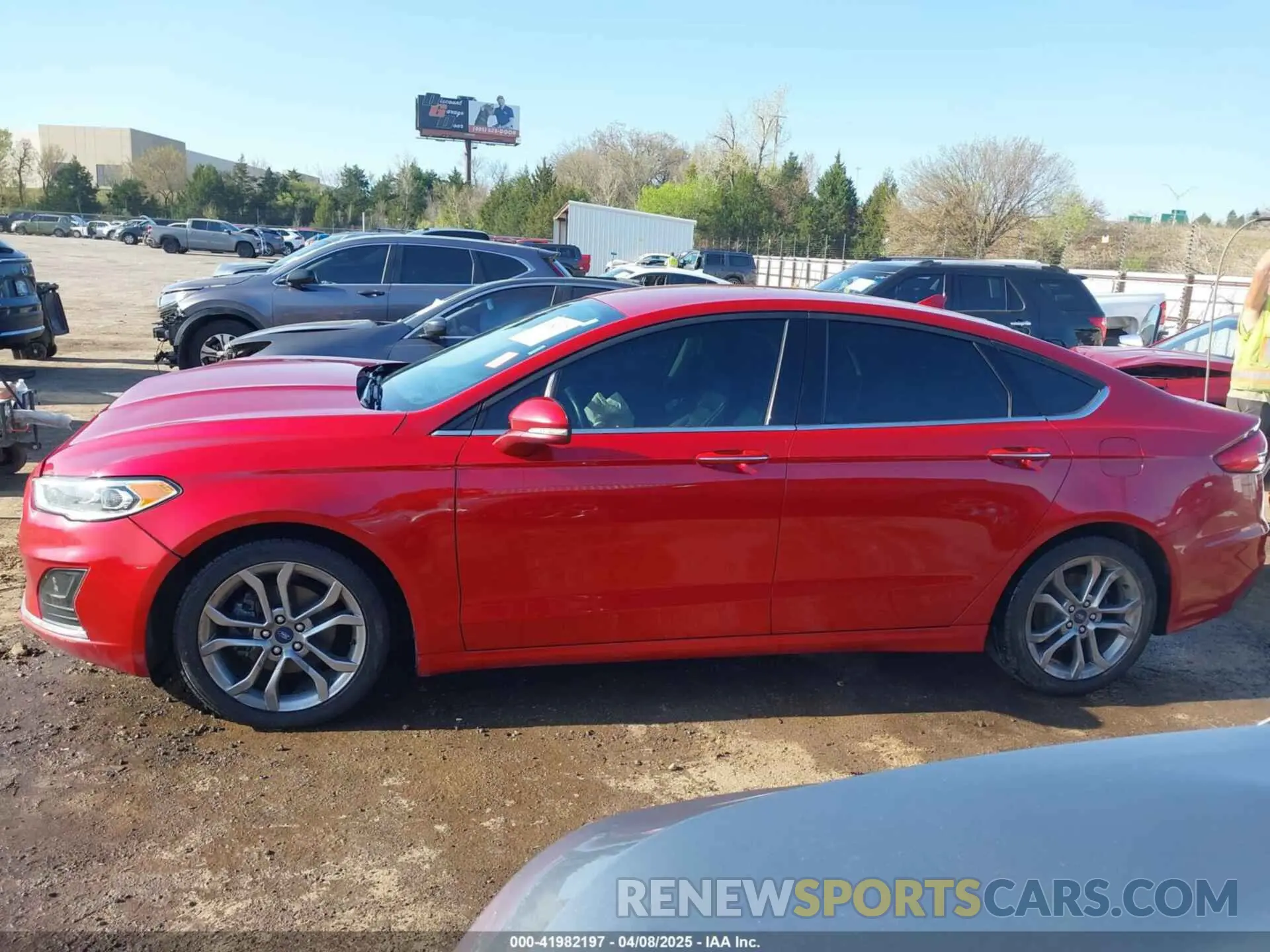 14 Photograph of a damaged car 3FA6P0CD5LR205506 FORD FUSION 2020