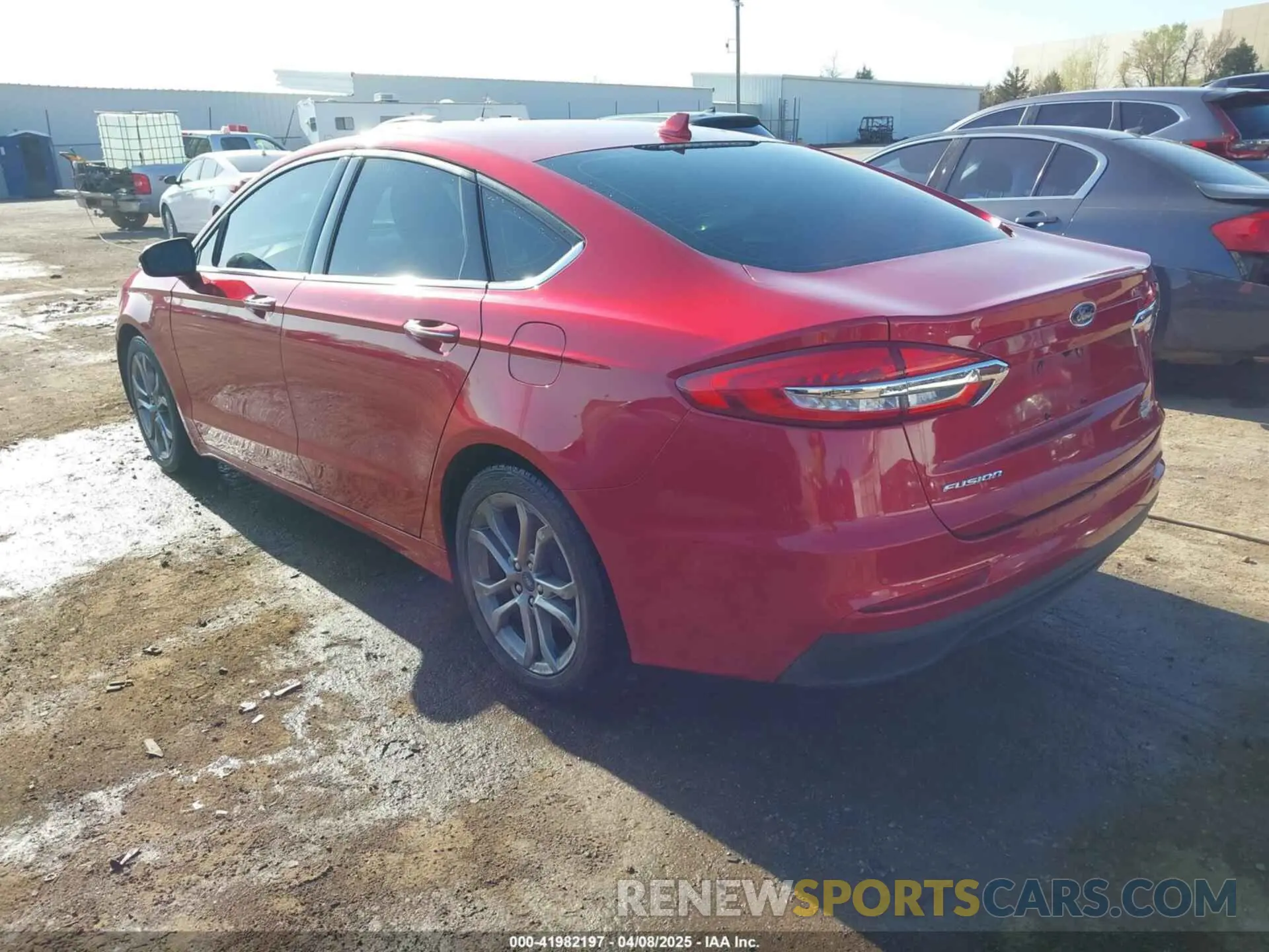 3 Photograph of a damaged car 3FA6P0CD5LR205506 FORD FUSION 2020
