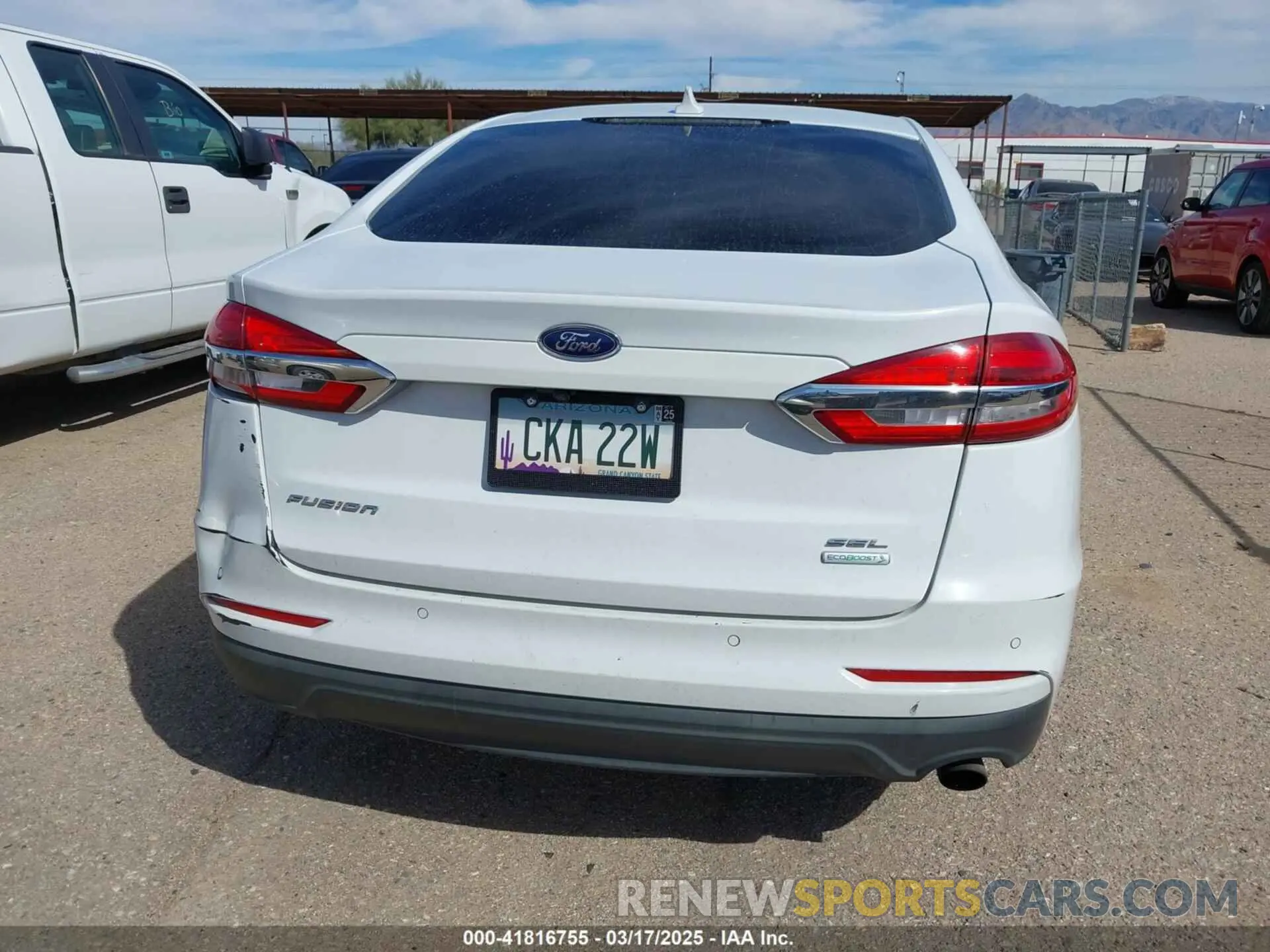 15 Photograph of a damaged car 3FA6P0CD6LR131738 FORD FUSION 2020