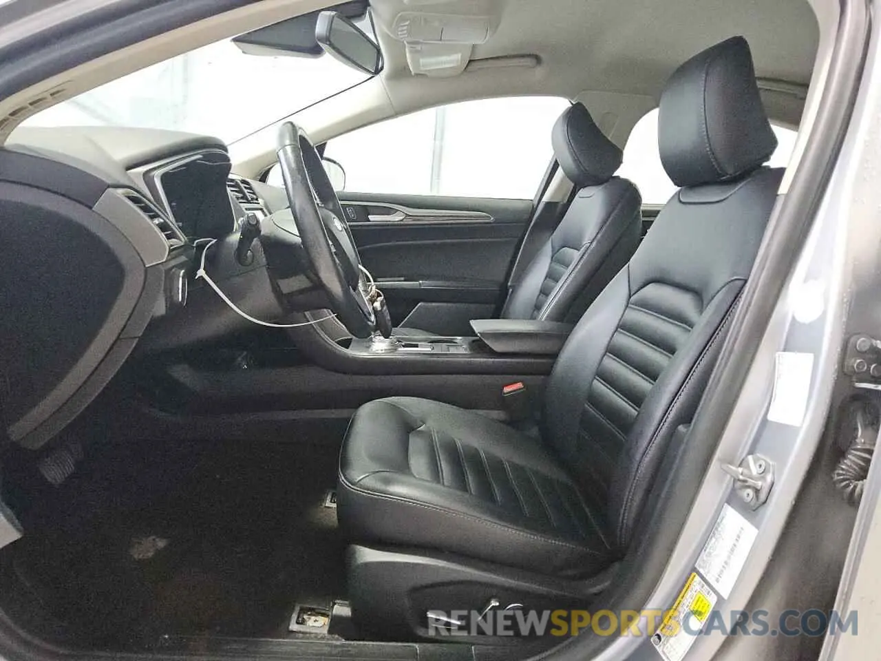 7 Photograph of a damaged car 3FA6P0CD6LR154436 FORD FUSION 2020