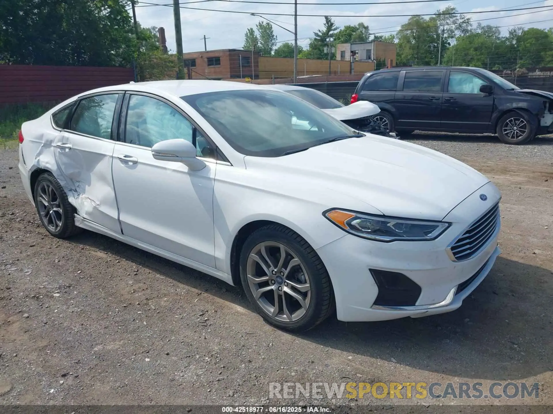 1 Photograph of a damaged car 3FA6P0CD6LR164836 FORD FUSION 2020