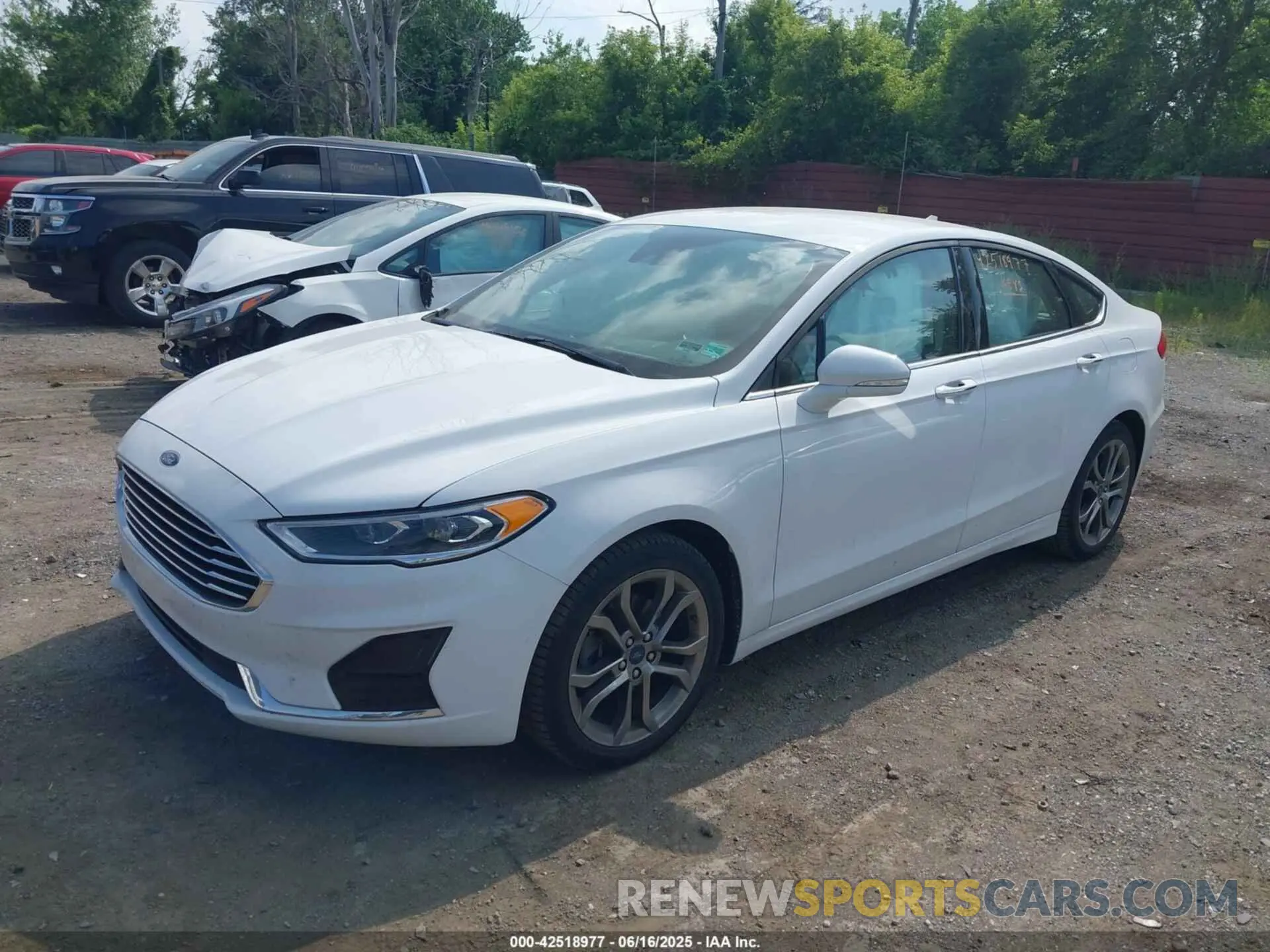 2 Photograph of a damaged car 3FA6P0CD6LR164836 FORD FUSION 2020