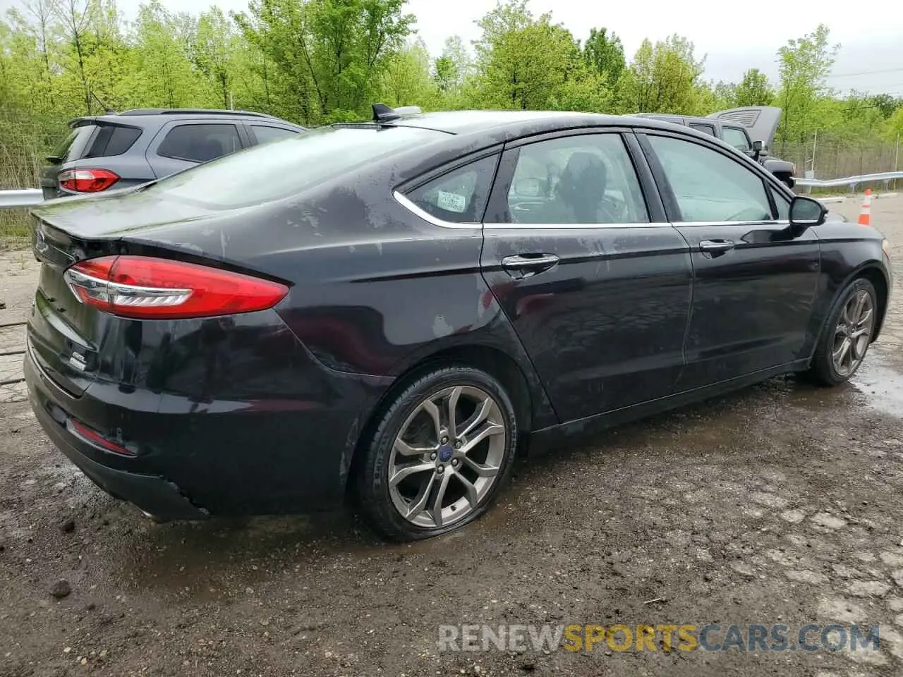 3 Photograph of a damaged car 3FA6P0CD7LR108579 FORD FUSION 2020