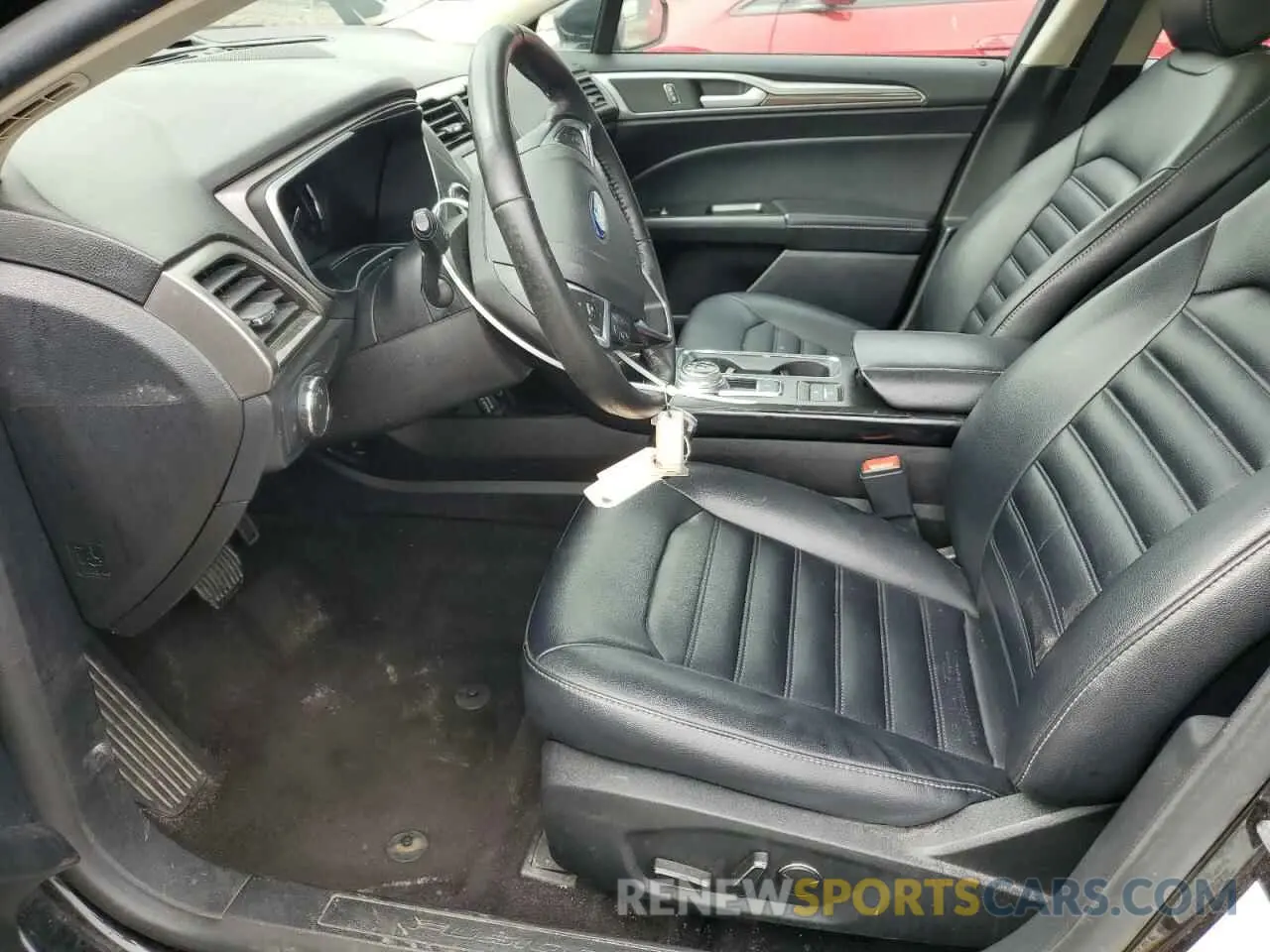 7 Photograph of a damaged car 3FA6P0CD7LR108579 FORD FUSION 2020