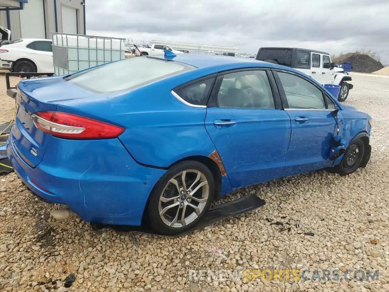 3 Photograph of a damaged car 3FA6P0CD7LR136754 FORD FUSION 2020