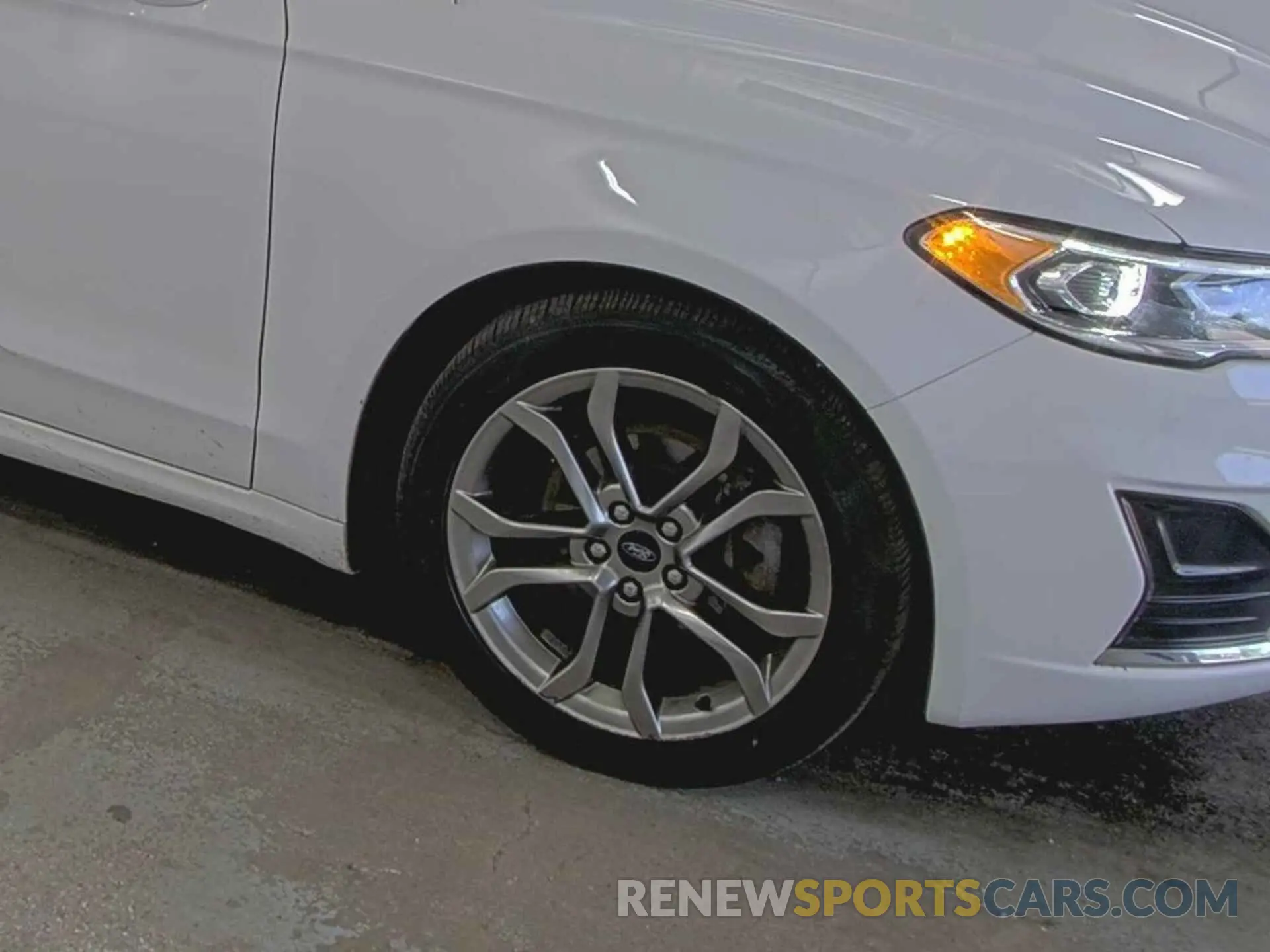 30 Photograph of a damaged car 3FA6P0CD7LR154235 FORD FUSION 2020
