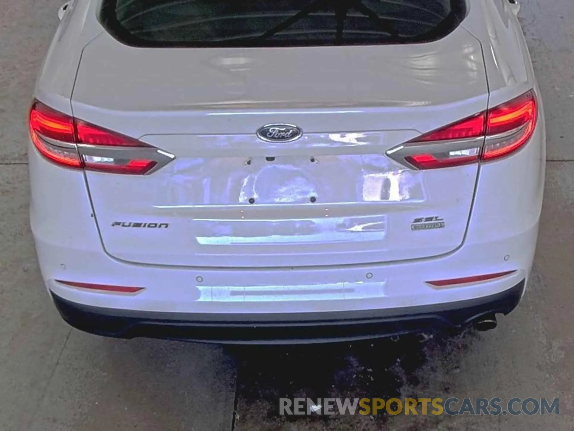 32 Photograph of a damaged car 3FA6P0CD7LR154235 FORD FUSION 2020