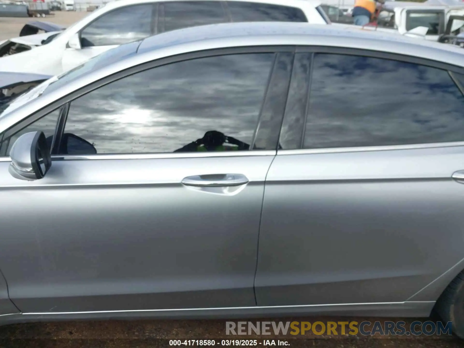 13 Photograph of a damaged car 3FA6P0CD7LR177367 FORD FUSION 2020