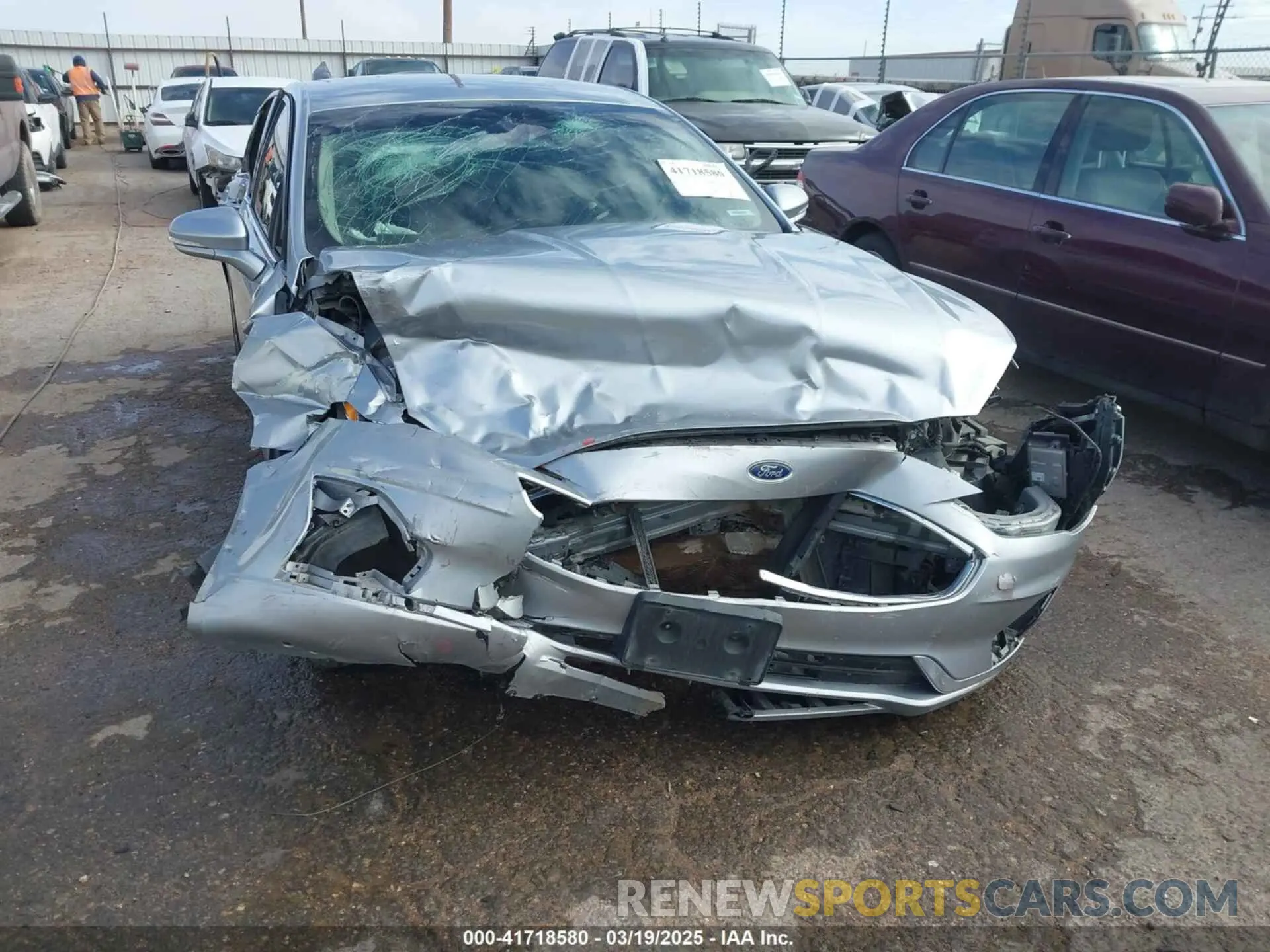 6 Photograph of a damaged car 3FA6P0CD7LR177367 FORD FUSION 2020