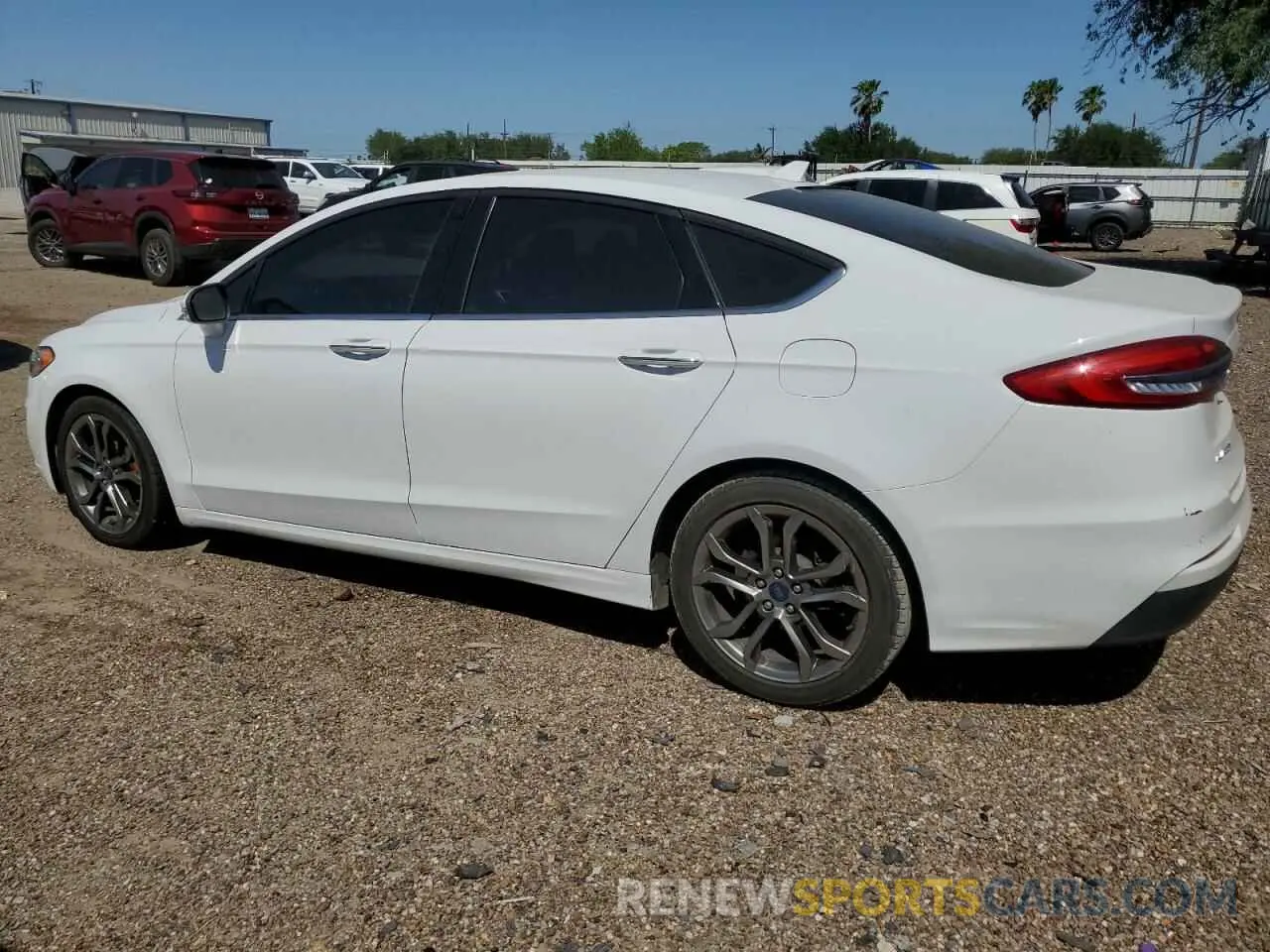 2 Photograph of a damaged car 3FA6P0CD7LR196064 FORD FUSION 2020
