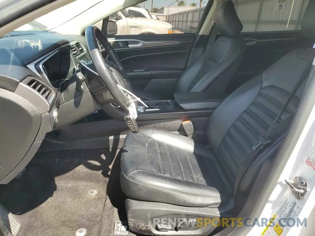 7 Photograph of a damaged car 3FA6P0CD7LR196064 FORD FUSION 2020