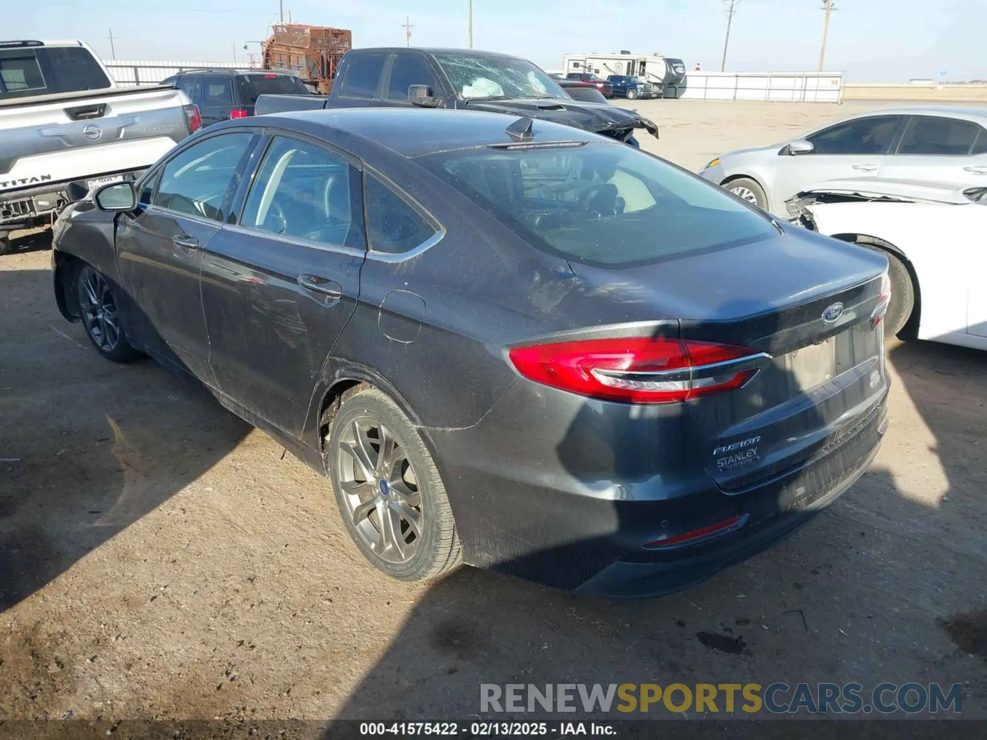 3 Photograph of a damaged car 3FA6P0CD8LR117551 FORD FUSION 2020