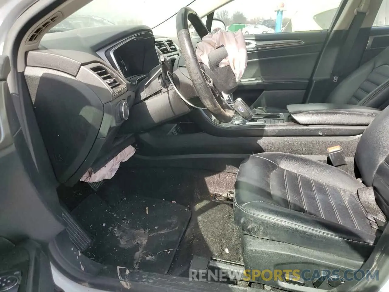 7 Photograph of a damaged car 3FA6P0CD8LR133152 FORD FUSION 2020