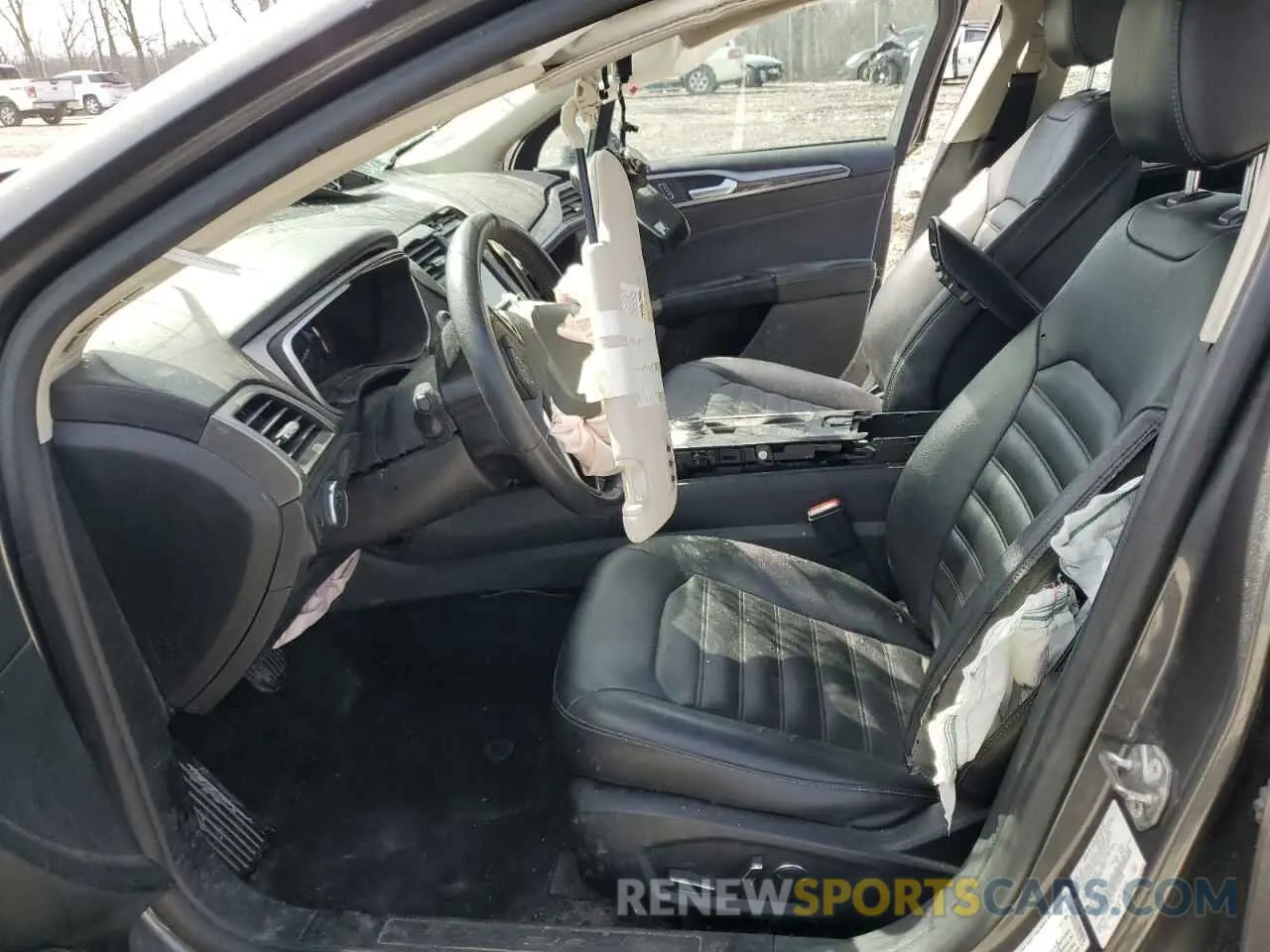 7 Photograph of a damaged car 3FA6P0CD8LR138190 FORD FUSION 2020