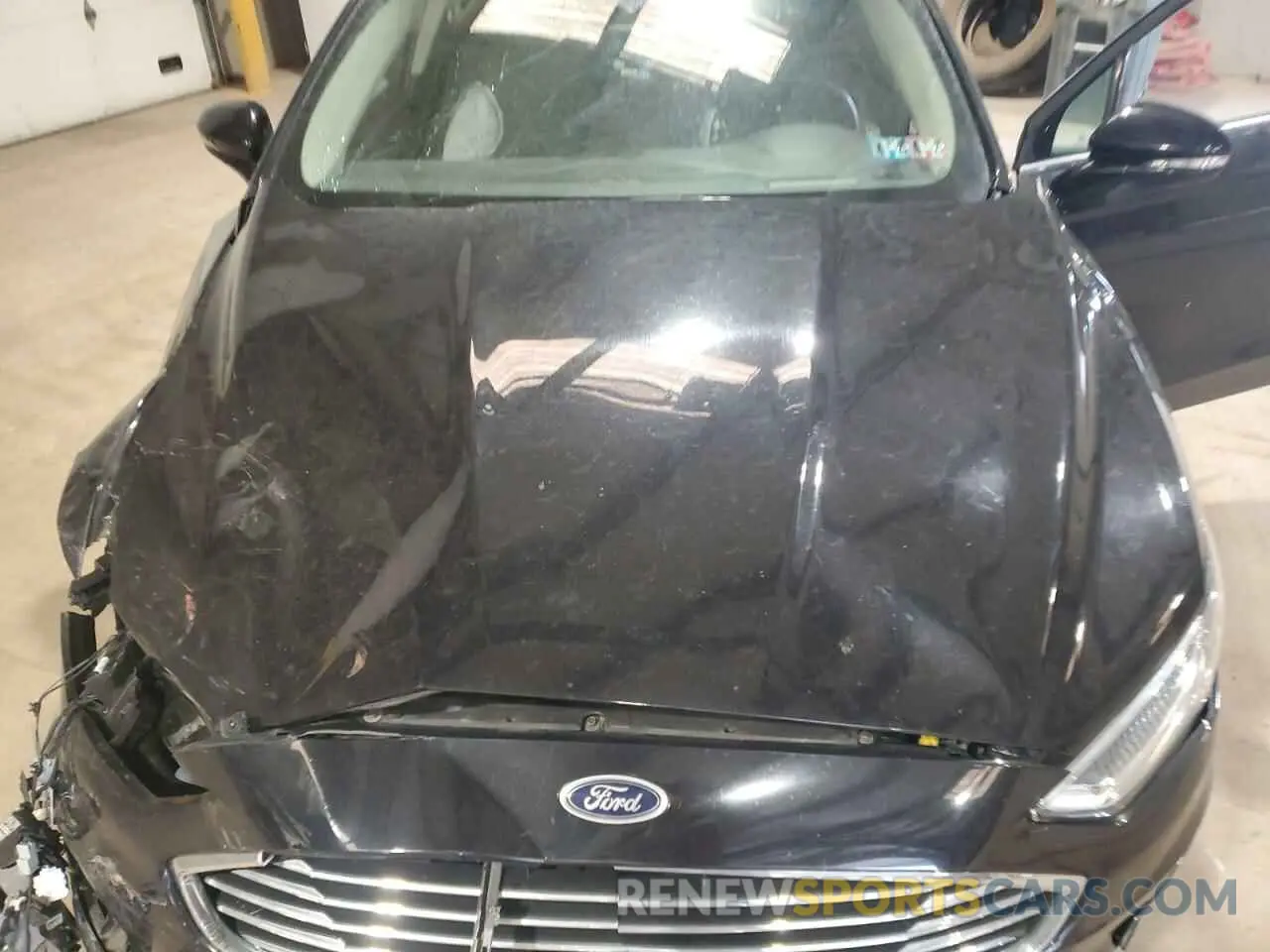 11 Photograph of a damaged car 3FA6P0CD8LR206584 FORD FUSION 2020